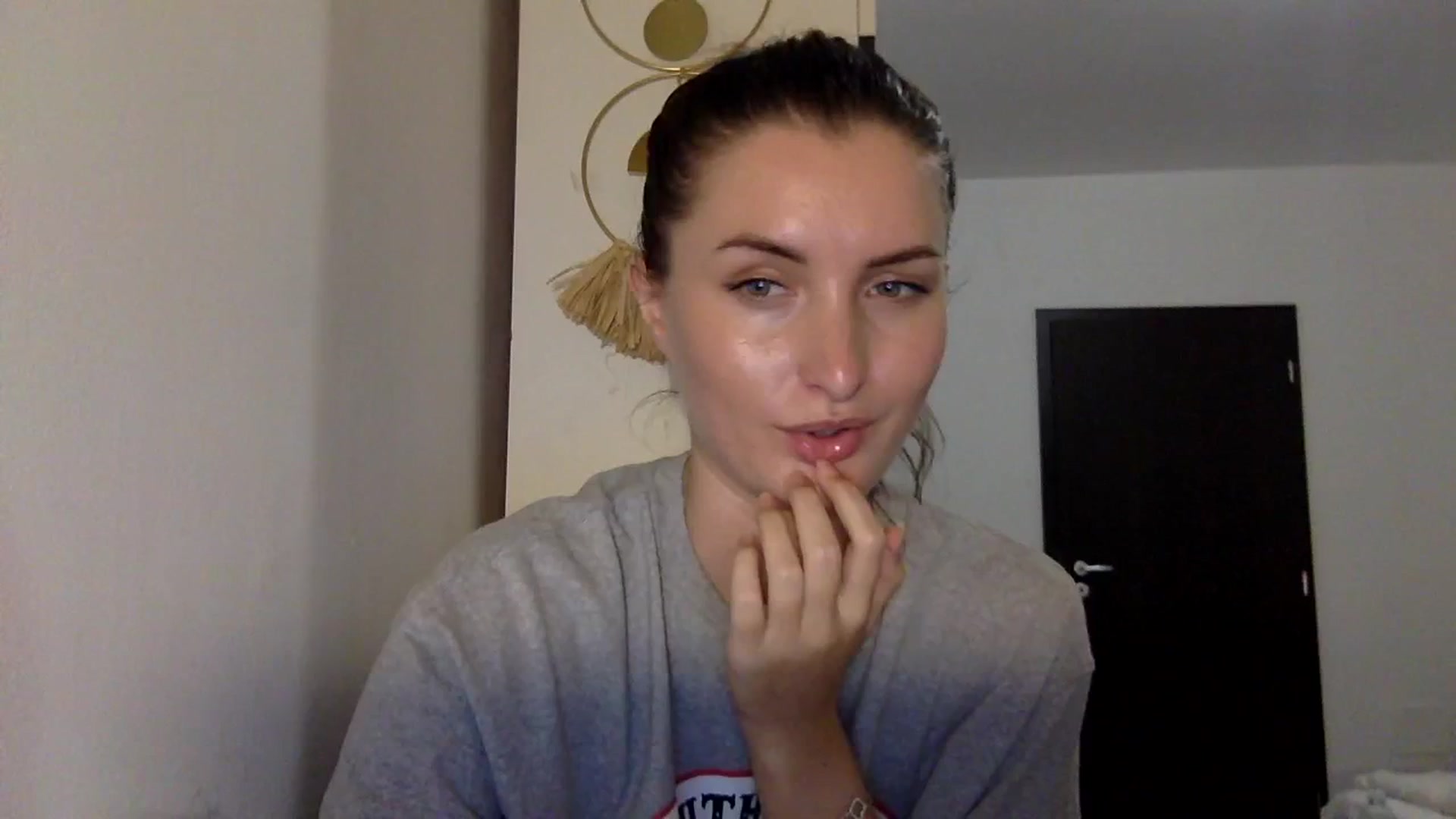Gallery image thumbnail from EmilyRosier's myfreecams stream on, 11/09/2023, 22:16 image 6 of 20