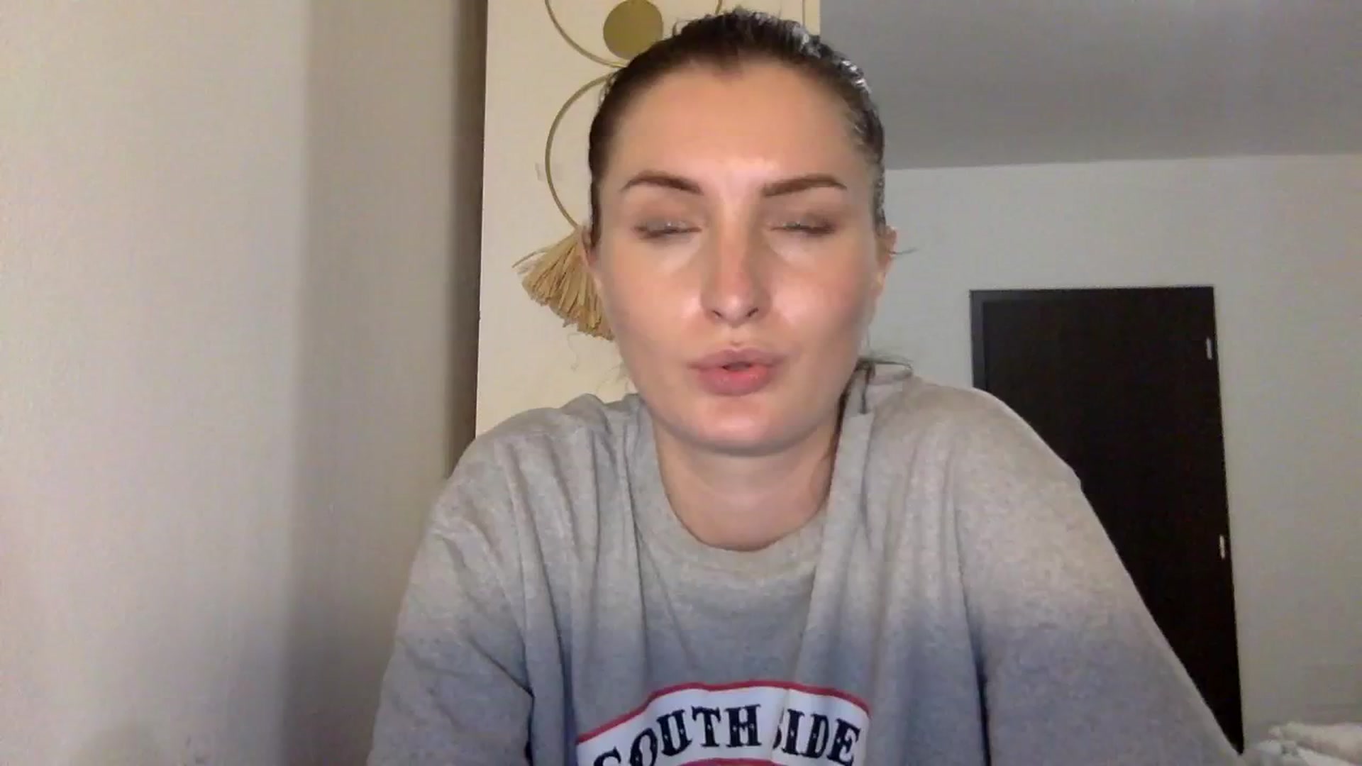 Gallery image thumbnail from EmilyRosier's myfreecams stream on, 11/09/2023, 22:16 image 7 of 20