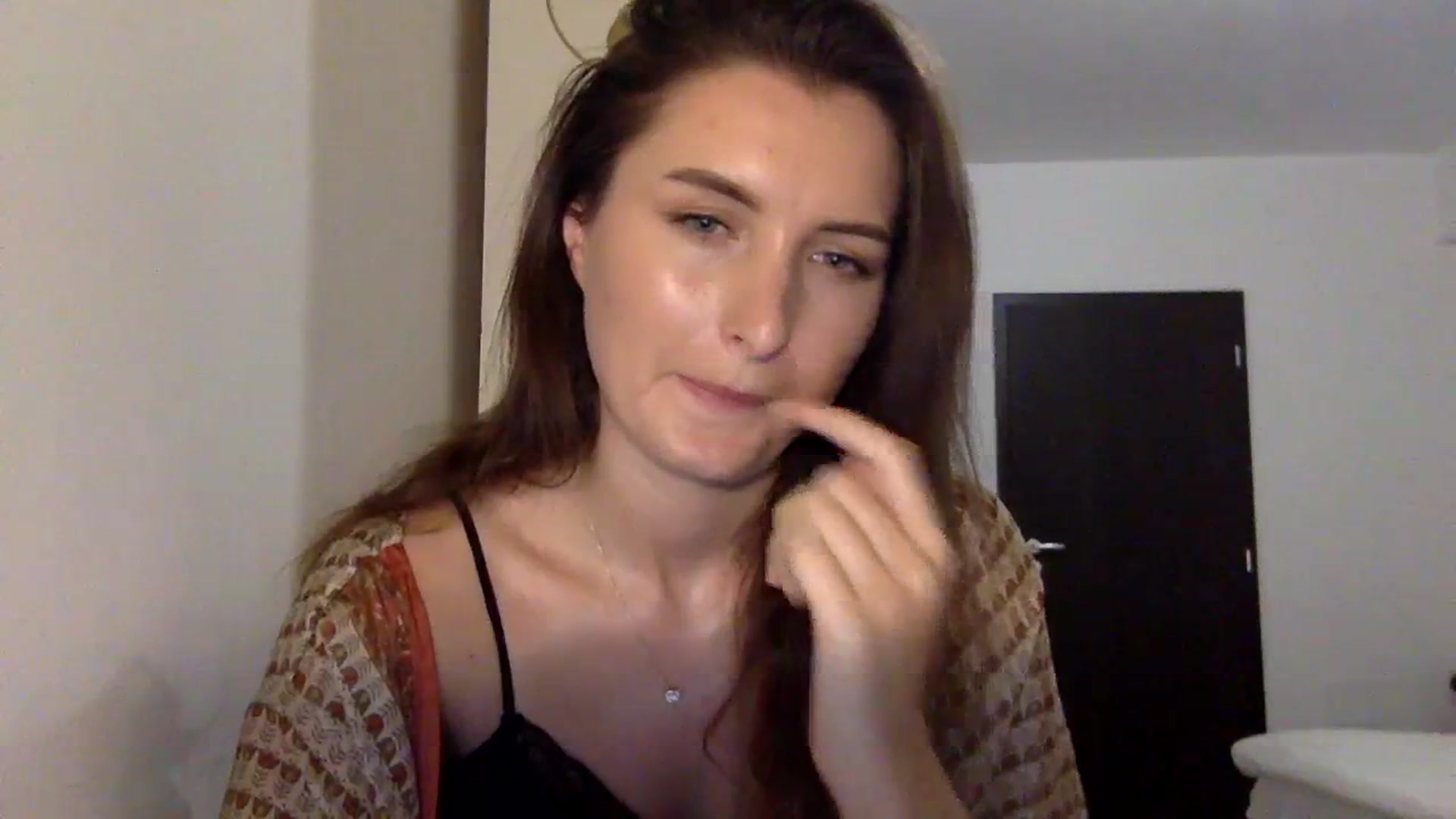 Gallery image thumbnail from EmilyRosier's myfreecams stream on, 11/11/2023, 20:17 image 2 of 20