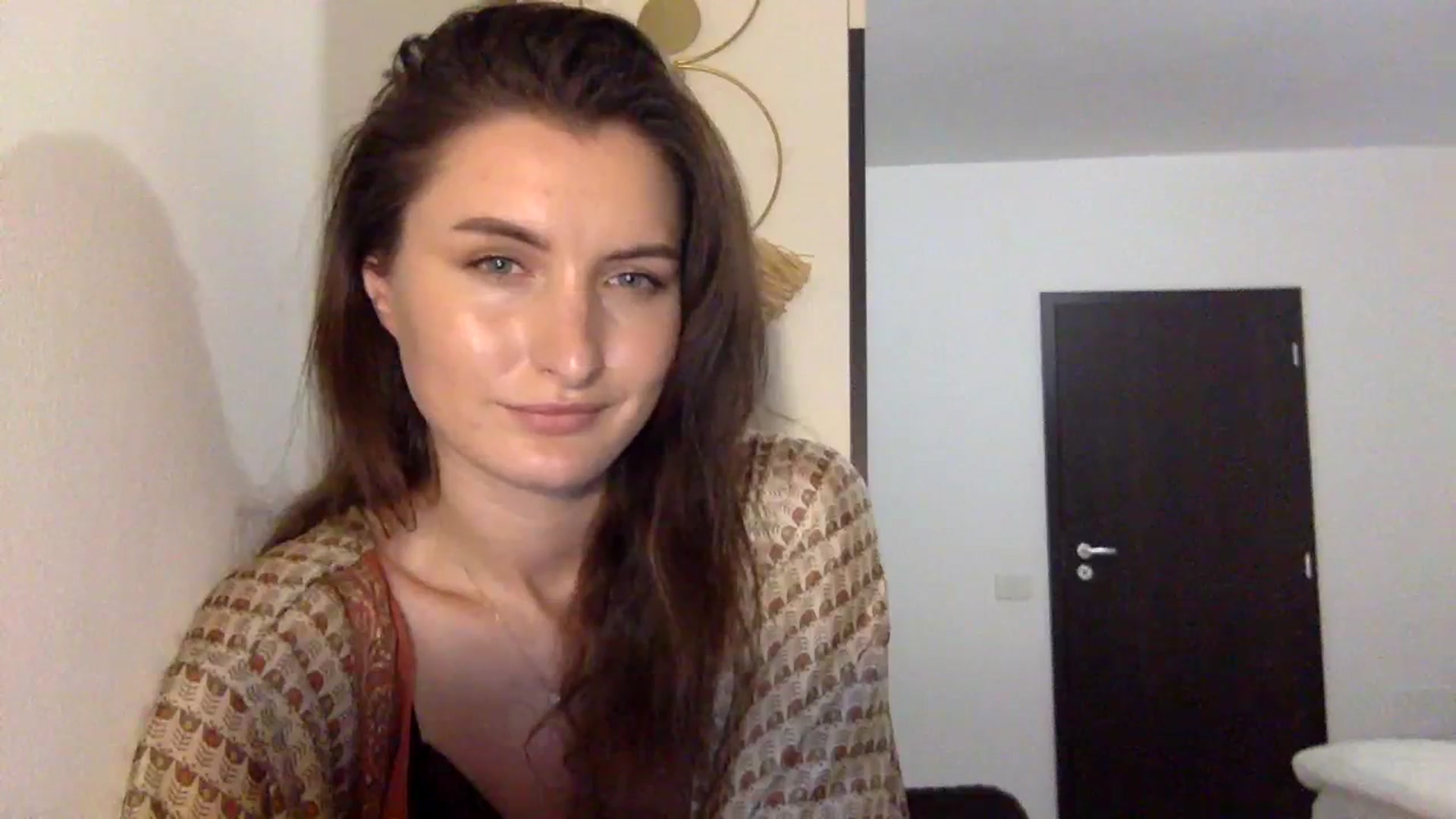 Gallery image thumbnail from EmilyRosier's myfreecams stream on, 11/11/2023, 20:17 image 3 of 20