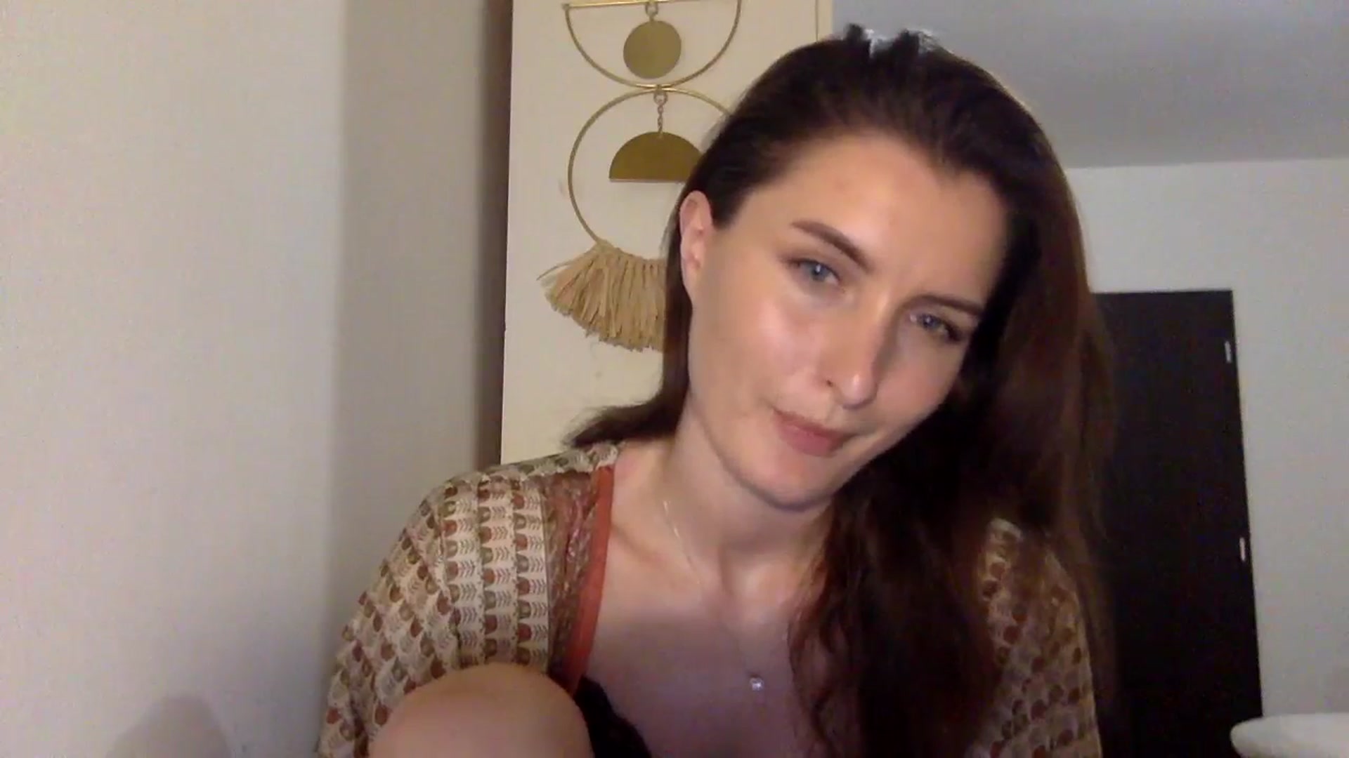 Gallery image thumbnail from EmilyRosier's myfreecams stream on, 11/11/2023, 20:17 image 11 of 20