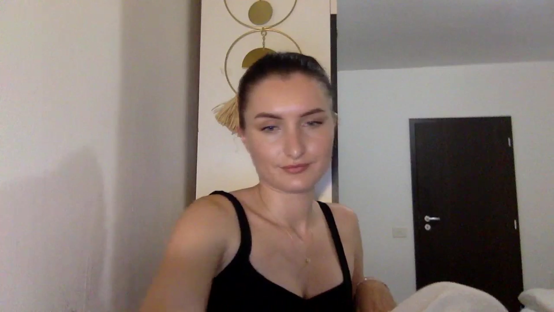 Gallery image thumbnail from EmilyRosier's myfreecams stream on, 11/13/2023, 19:40 image 9 of 20