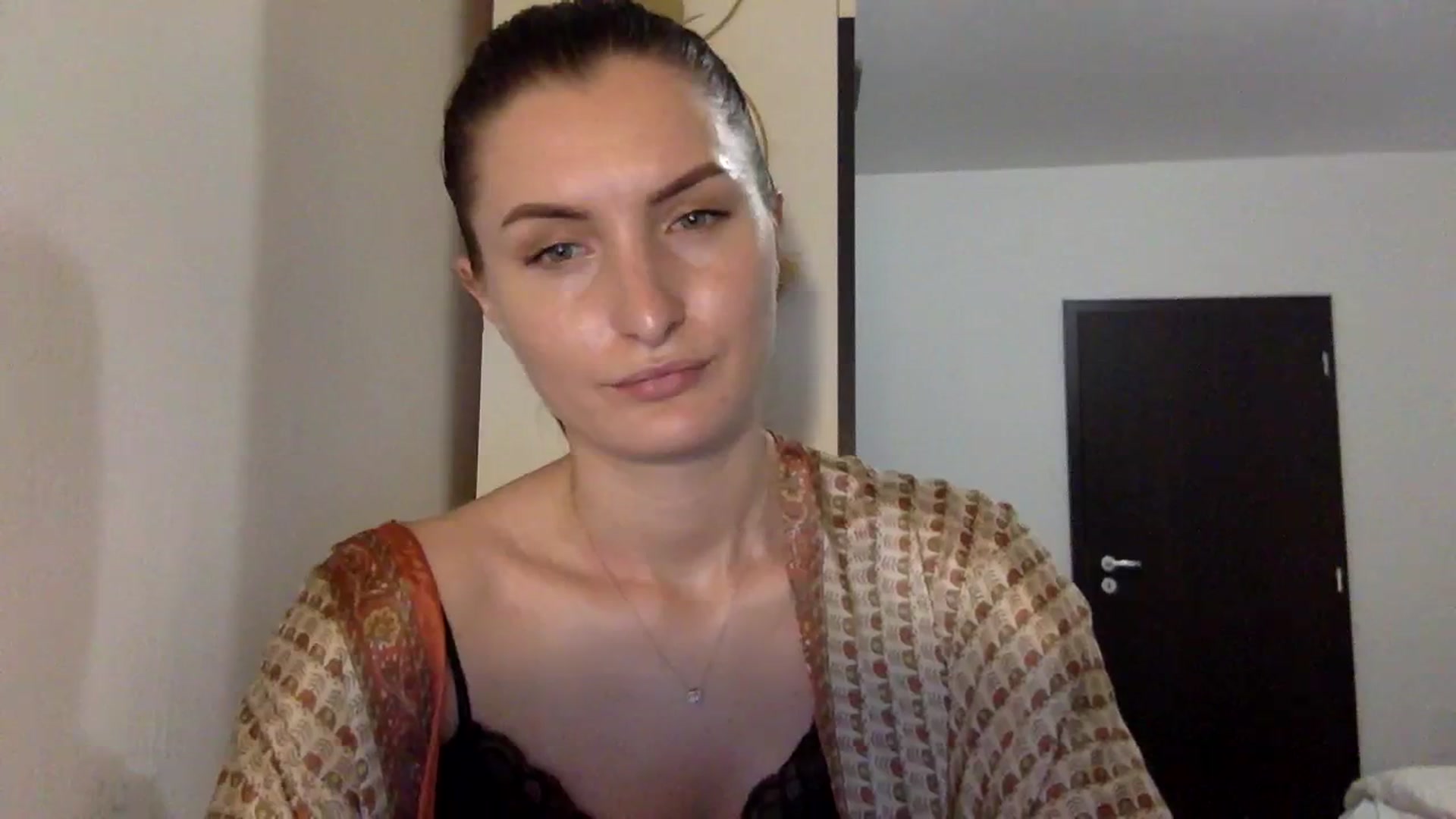 Gallery image thumbnail from EmilyRosier's myfreecams stream on, 11/16/2023, 20:03 image 14 of 20