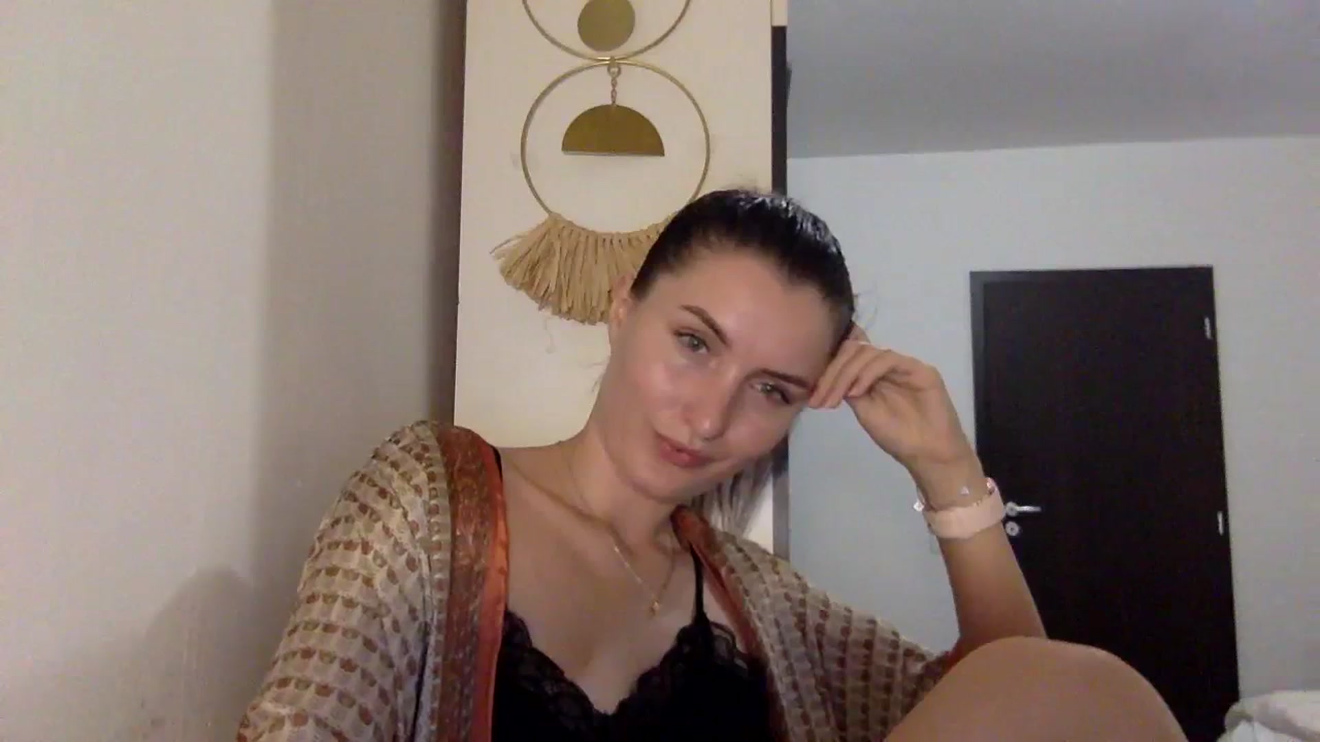 Gallery image thumbnail from EmilyRosier's myfreecams stream on, 11/16/2023, 20:03 image 4 of 20