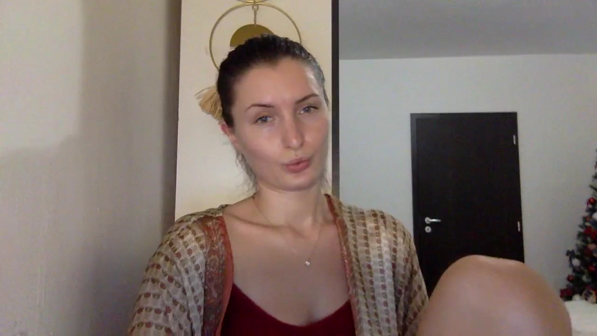 Gallery image thumbnail from EmilyRosier's myfreecams stream on, 11/21/2023, 22:12 image 9 of 20