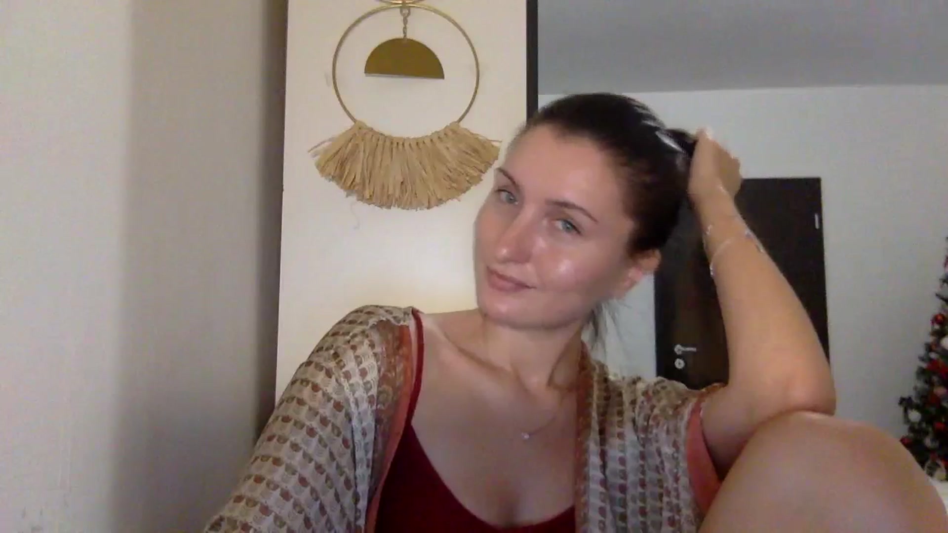 Gallery image thumbnail from EmilyRosier's myfreecams stream on, 11/21/2023, 22:12 image 14 of 20