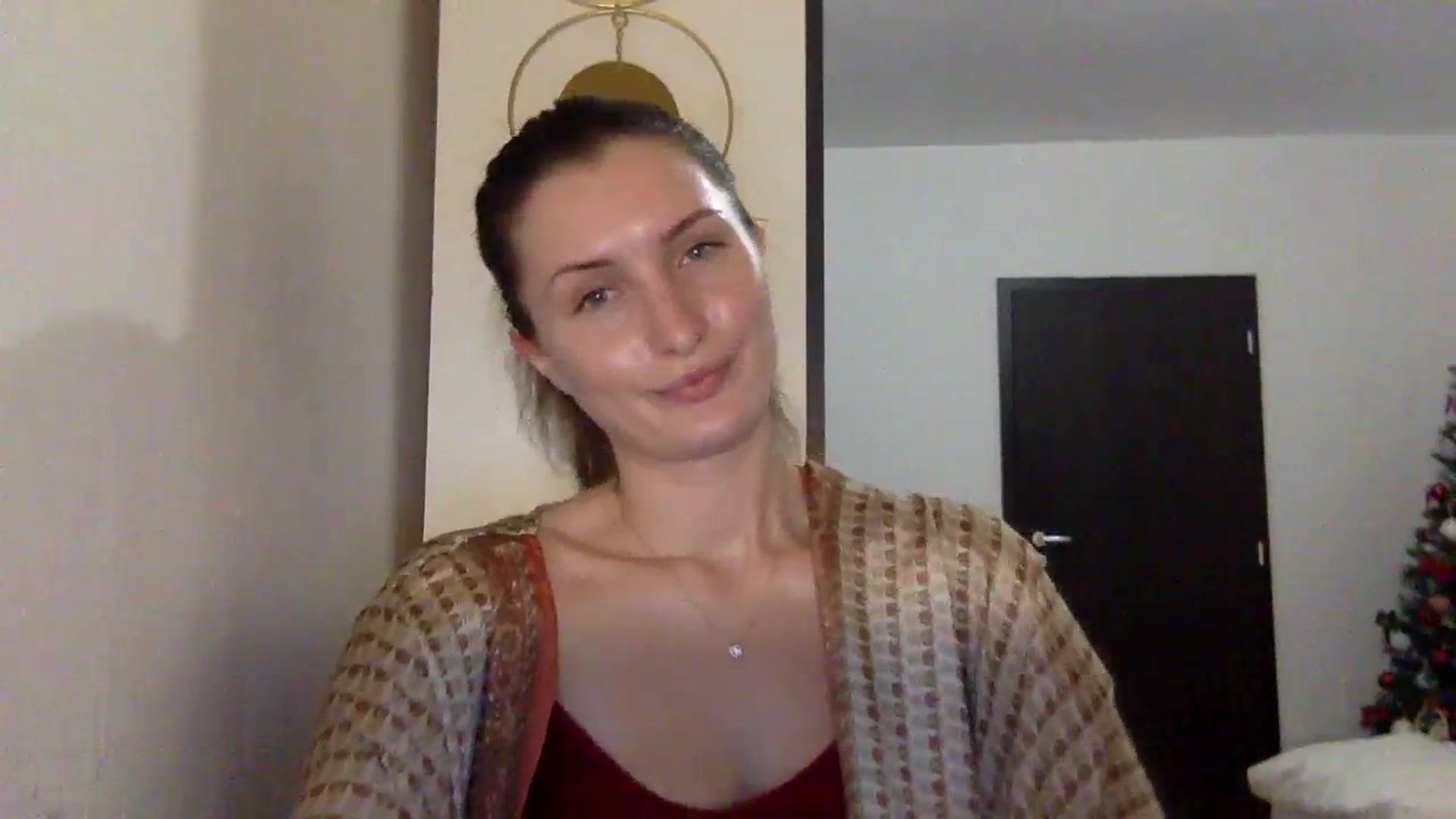 Gallery image thumbnail from EmilyRosier's myfreecams stream on, 11/21/2023, 22:12 image 8 of 20