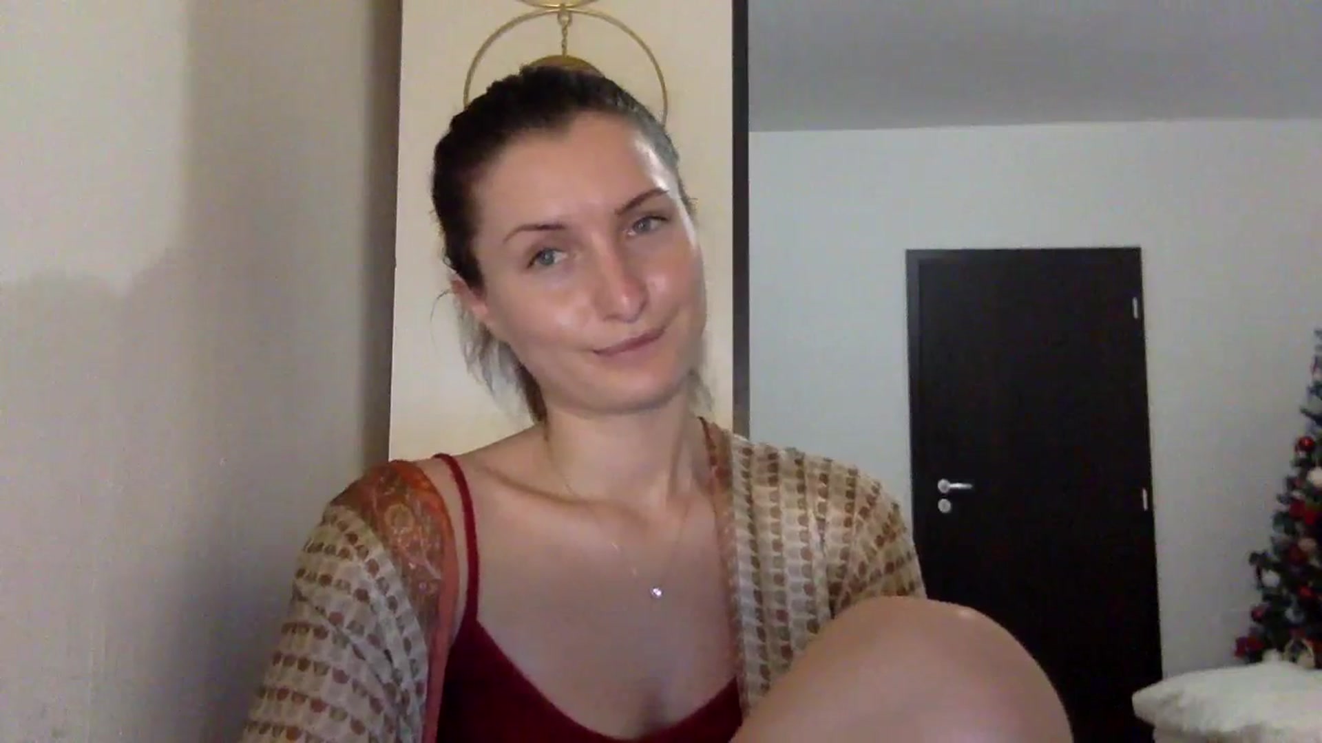 Gallery image thumbnail from EmilyRosier's myfreecams stream on, 11/21/2023, 22:12 image 2 of 20