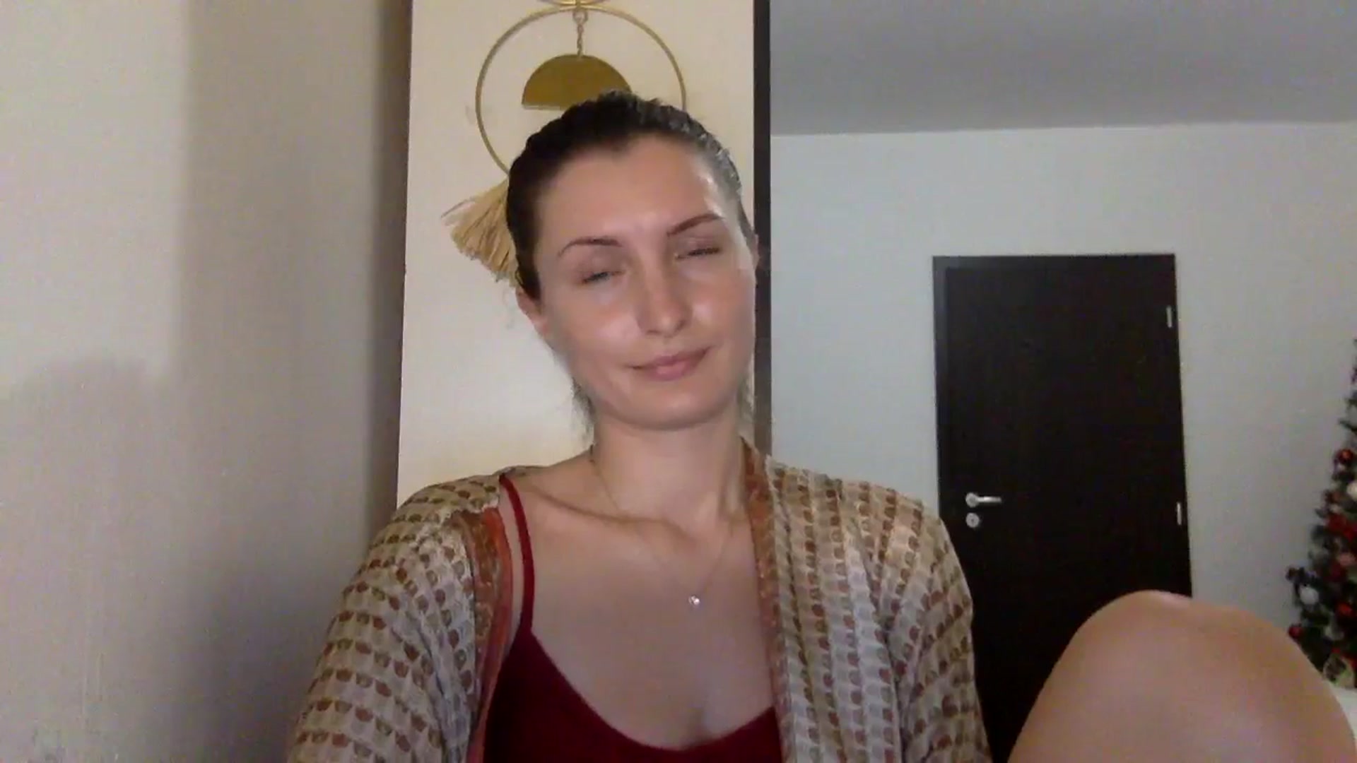 Gallery image thumbnail from EmilyRosier's myfreecams stream on, 11/21/2023, 22:12 image 17 of 20