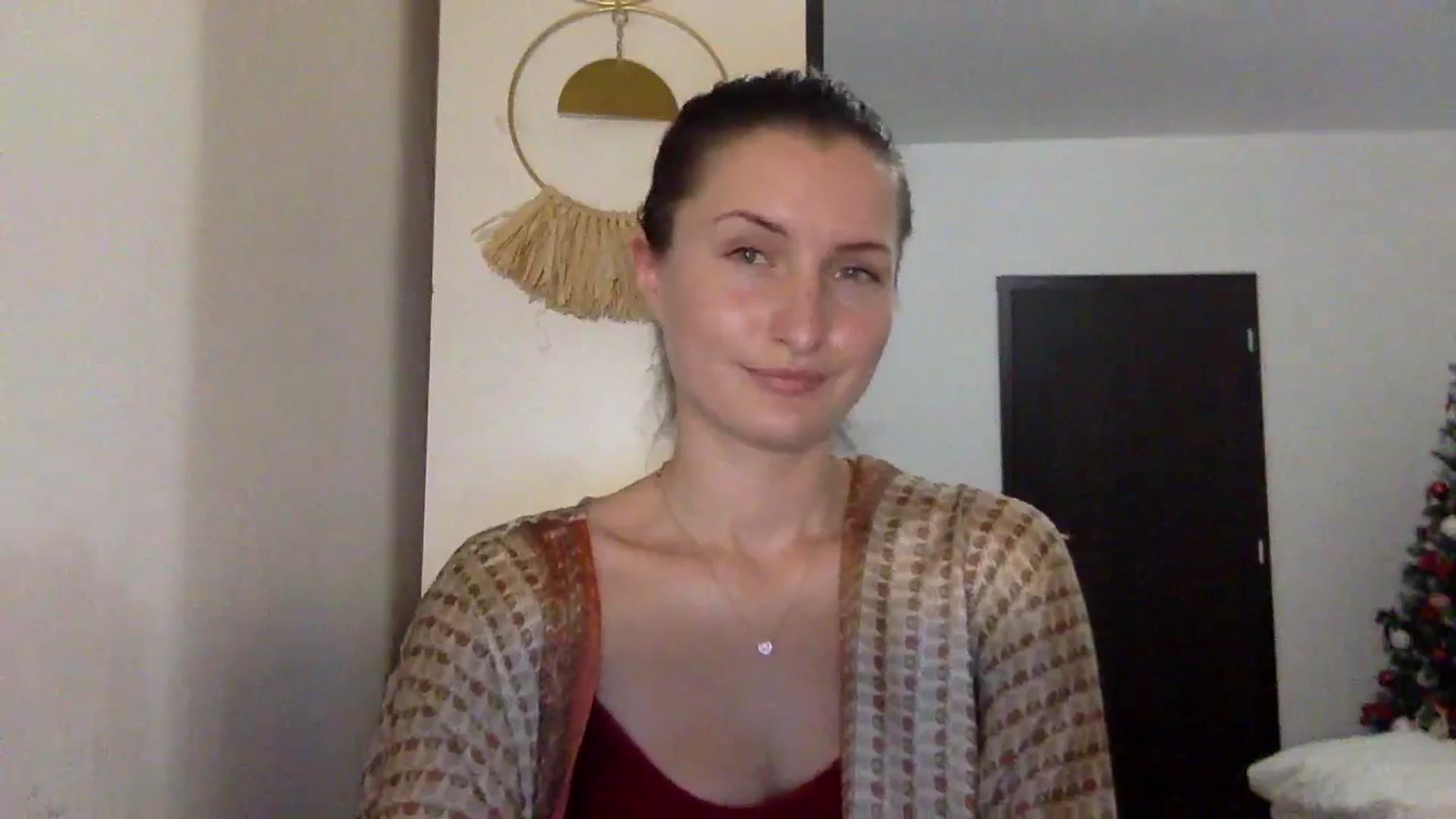 Gallery image thumbnail from EmilyRosier's myfreecams stream on, 11/21/2023, 22:12 image 6 of 20