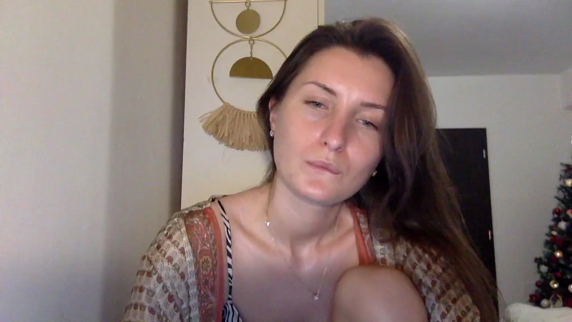Gallery image thumbnail from EmilyRosier's myfreecams stream on, 11/23/2023, 24:30 image 14 of 20