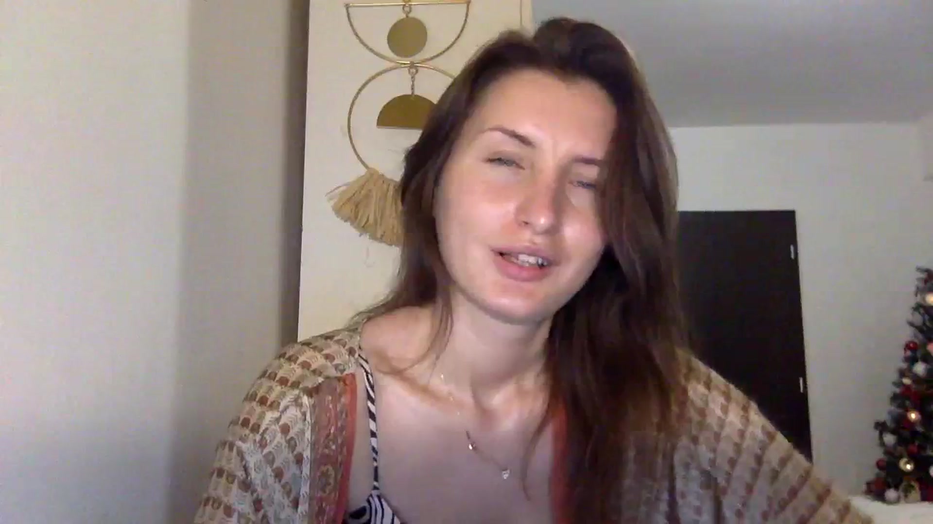 Gallery image thumbnail from EmilyRosier's myfreecams stream on, 11/23/2023, 24:30 image 7 of 20