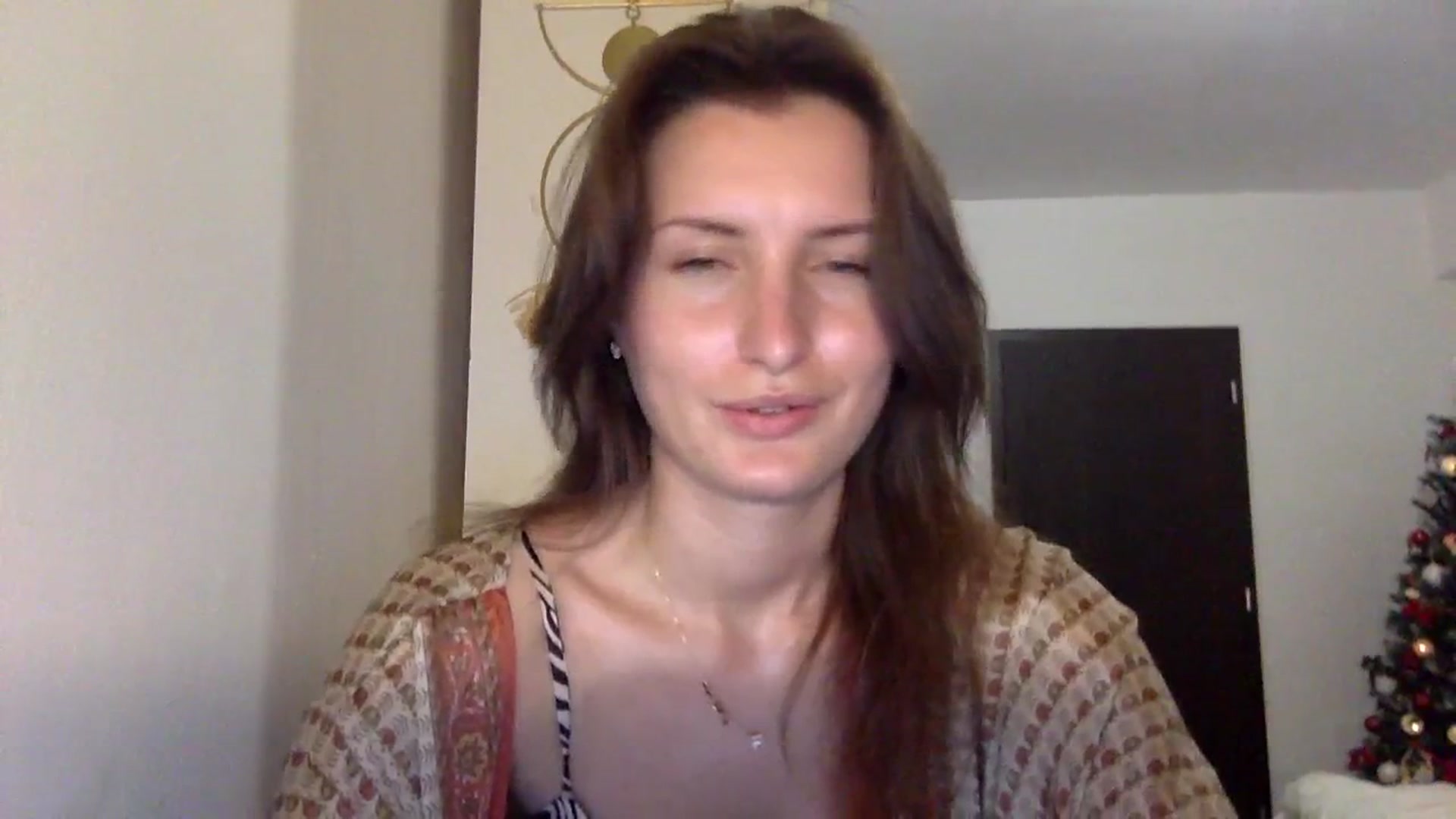 Gallery image thumbnail from EmilyRosier's myfreecams stream on, 11/23/2023, 24:30 image 8 of 20