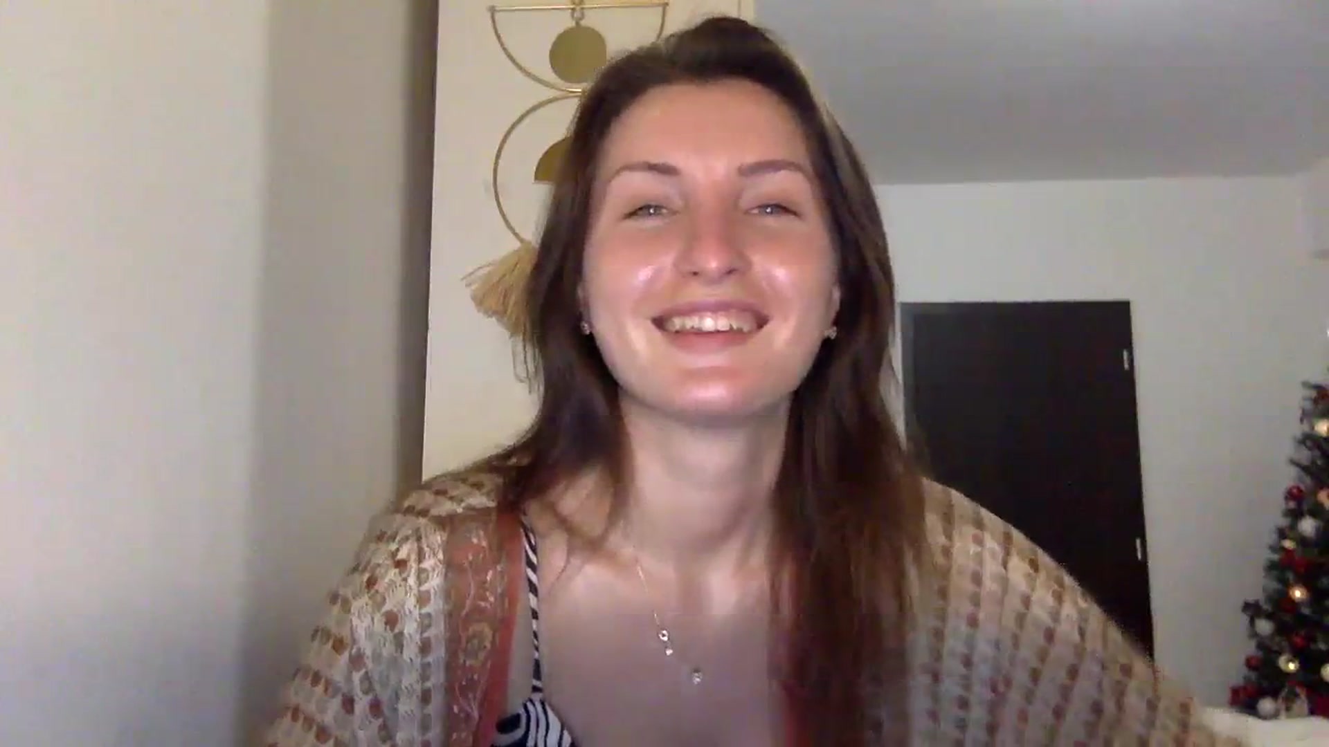 Gallery image thumbnail from EmilyRosier's myfreecams stream on, 11/23/2023, 24:30 image 3 of 20