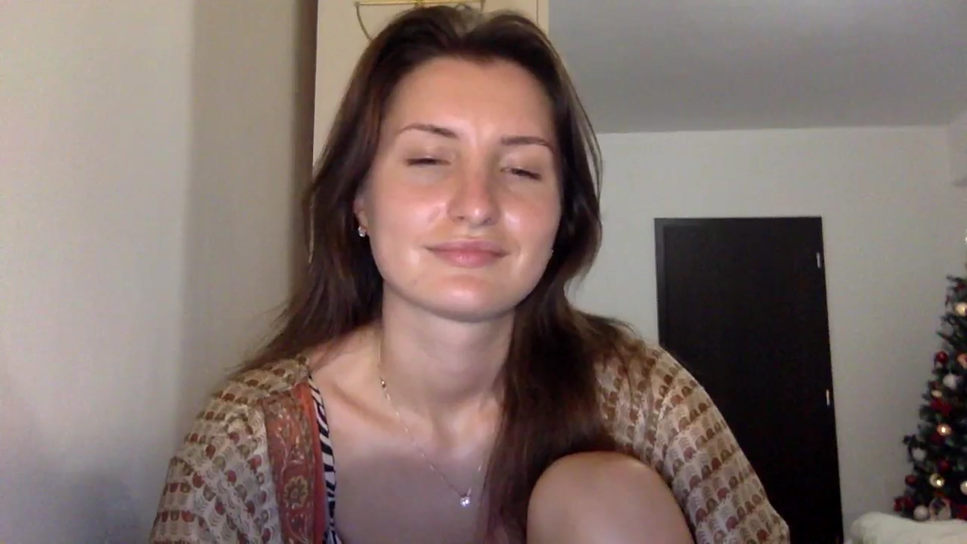 Gallery image thumbnail from EmilyRosier's myfreecams stream on, 11/23/2023, 24:30 image 13 of 20