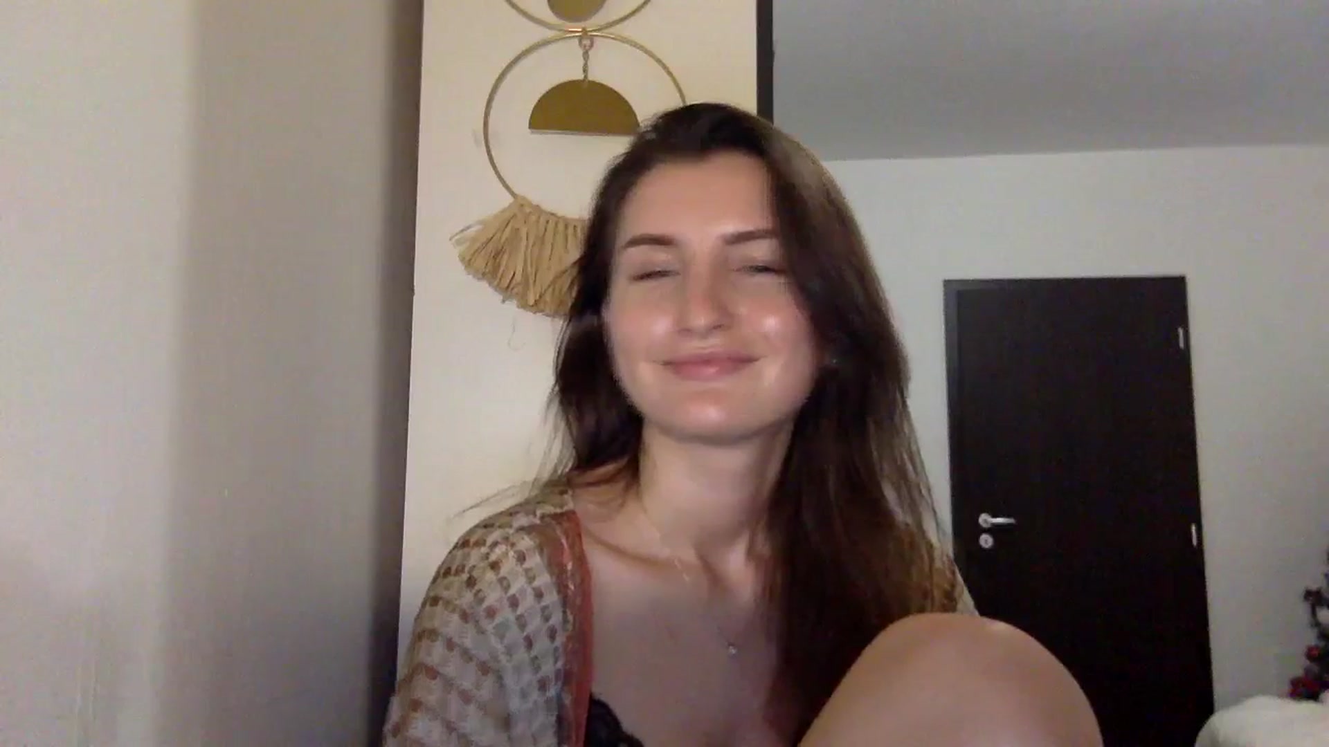 Gallery image thumbnail from EmilyRosier's myfreecams stream on, 11/23/2023, 22:59 image 17 of 20