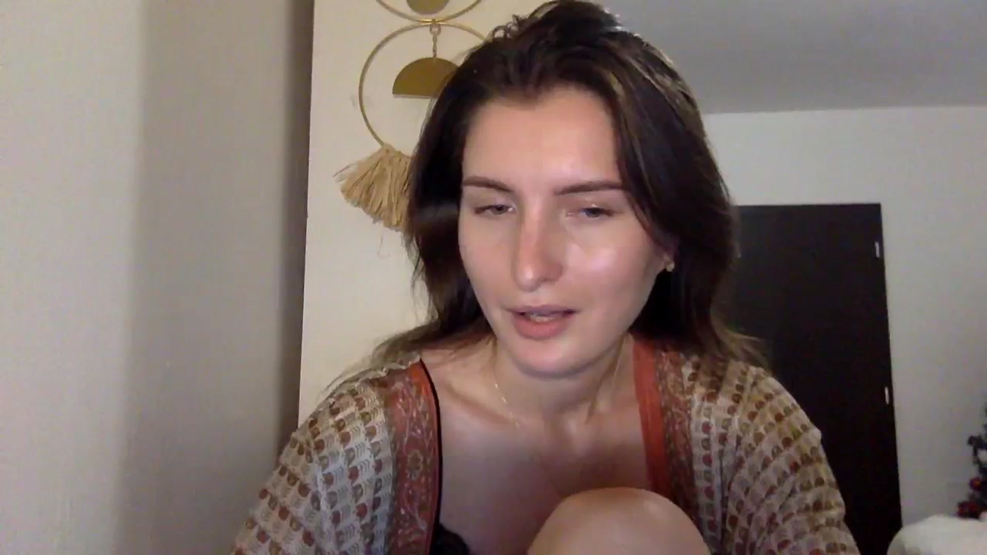 Gallery image thumbnail from EmilyRosier's myfreecams stream on, 11/23/2023, 22:59 image 14 of 20