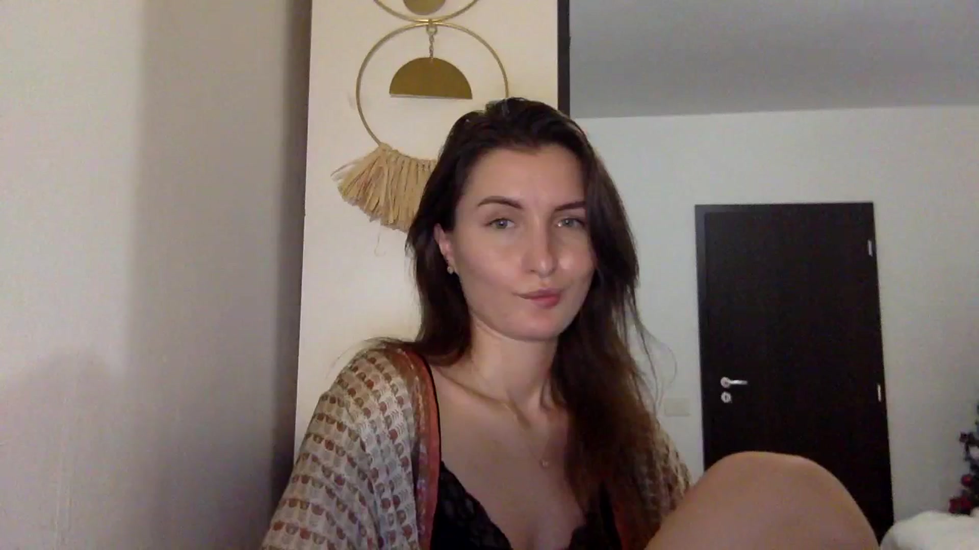 Gallery image thumbnail from EmilyRosier's myfreecams stream on, 11/23/2023, 22:59 image 4 of 20