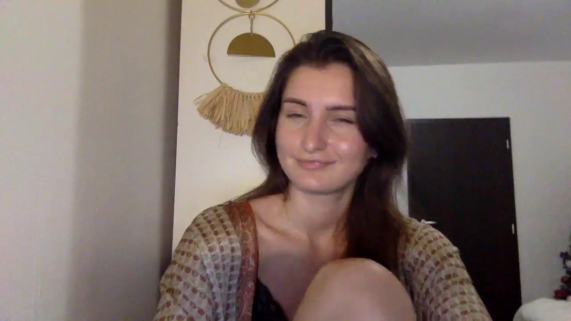Gallery image thumbnail from EmilyRosier's myfreecams stream on, 11/23/2023, 22:59 image 10 of 20