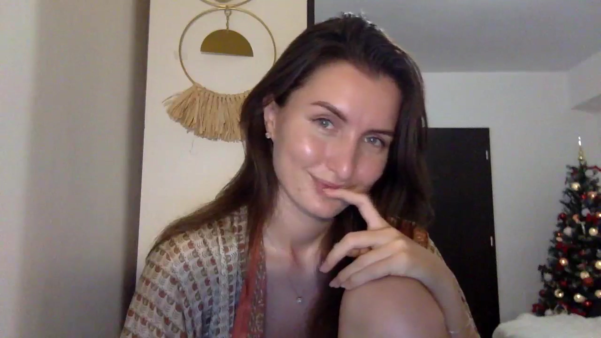 Gallery image thumbnail from EmilyRosier's myfreecams stream on, 11/23/2023, 23:56 image 9 of 20
