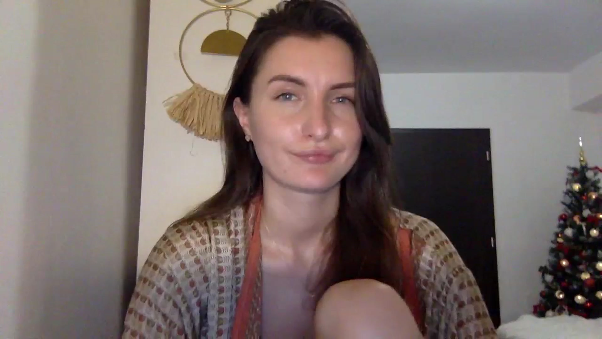 Gallery image thumbnail from EmilyRosier's myfreecams stream on, 11/23/2023, 23:56 image 5 of 20