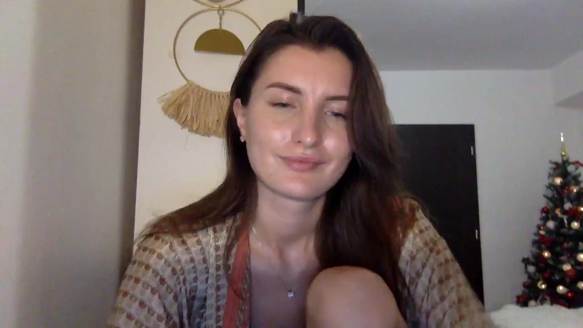 Gallery image thumbnail from EmilyRosier's myfreecams stream on, 11/23/2023, 23:56 image 15 of 20