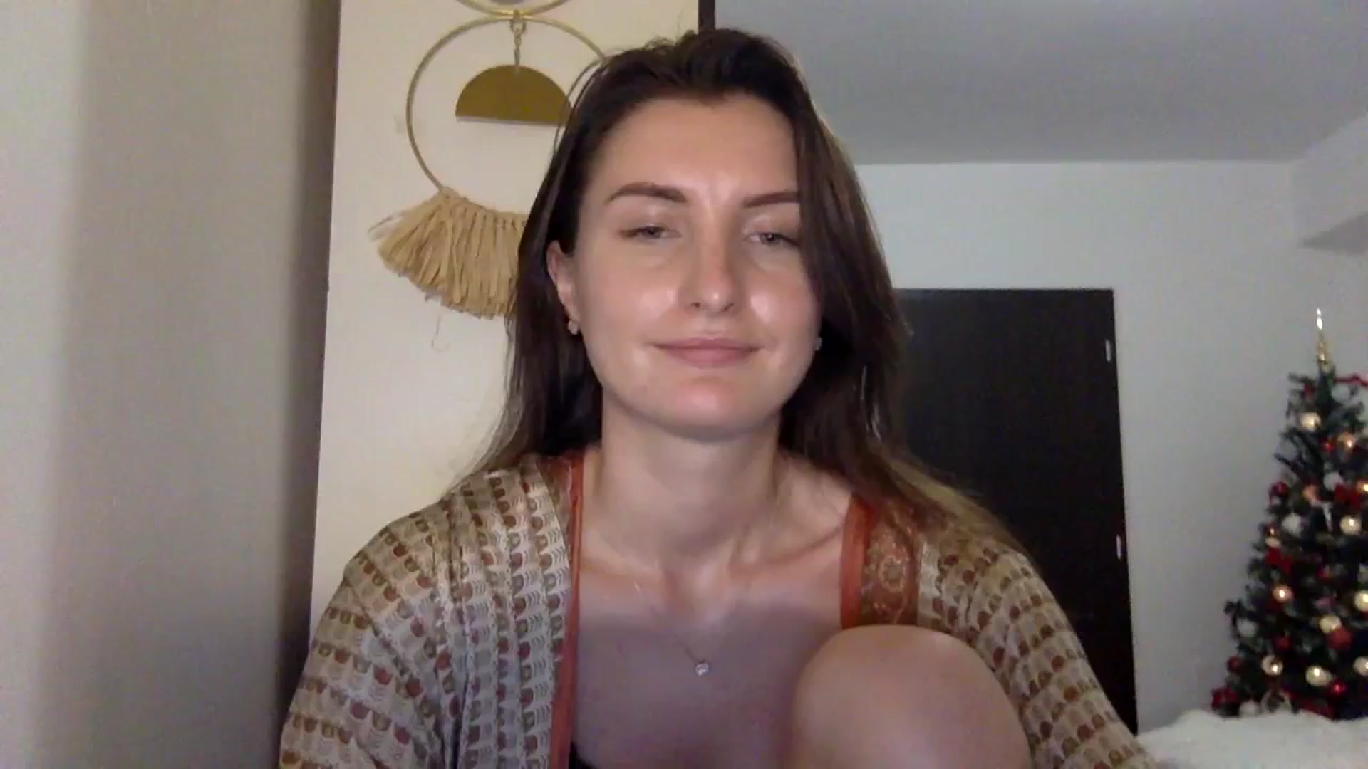 Gallery image thumbnail from EmilyRosier's myfreecams stream on, 11/23/2023, 23:56 image 19 of 20