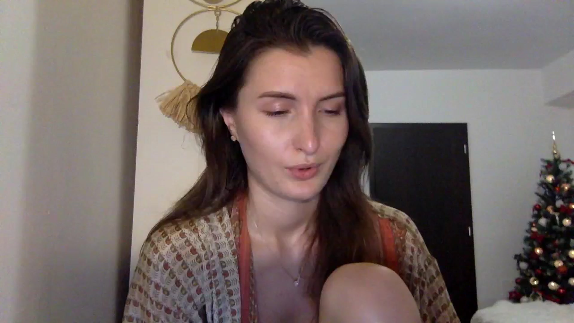 Gallery image thumbnail from EmilyRosier's myfreecams stream on, 11/23/2023, 23:56 image 1 of 20
