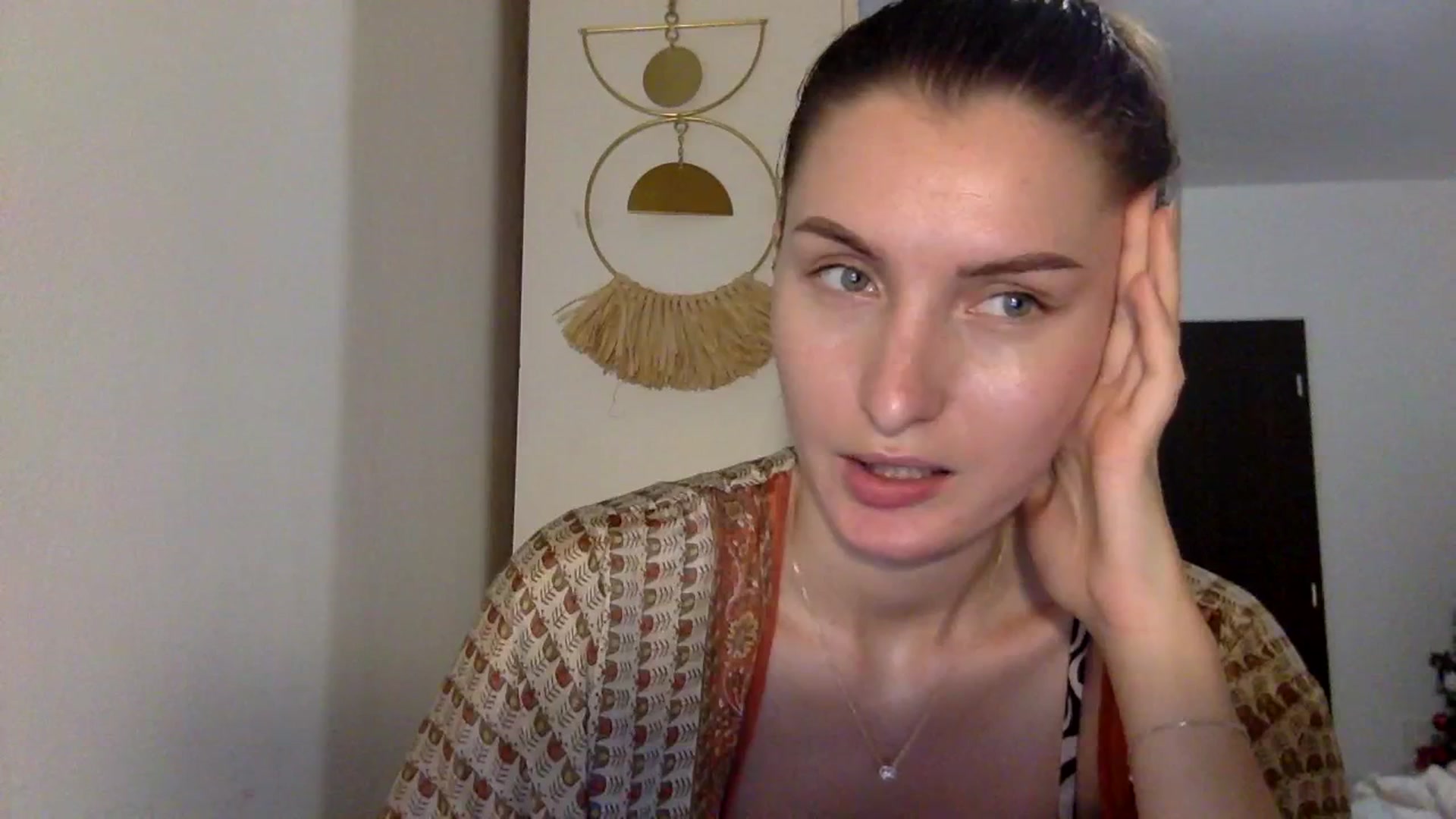 Gallery image thumbnail from EmilyRosier's myfreecams stream on, 11/27/2023, 22:12 image 3 of 20