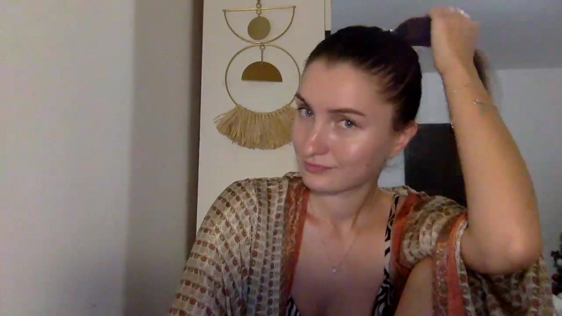 Gallery image thumbnail from EmilyRosier's myfreecams stream on, 11/27/2023, 22:12 image 18 of 20
