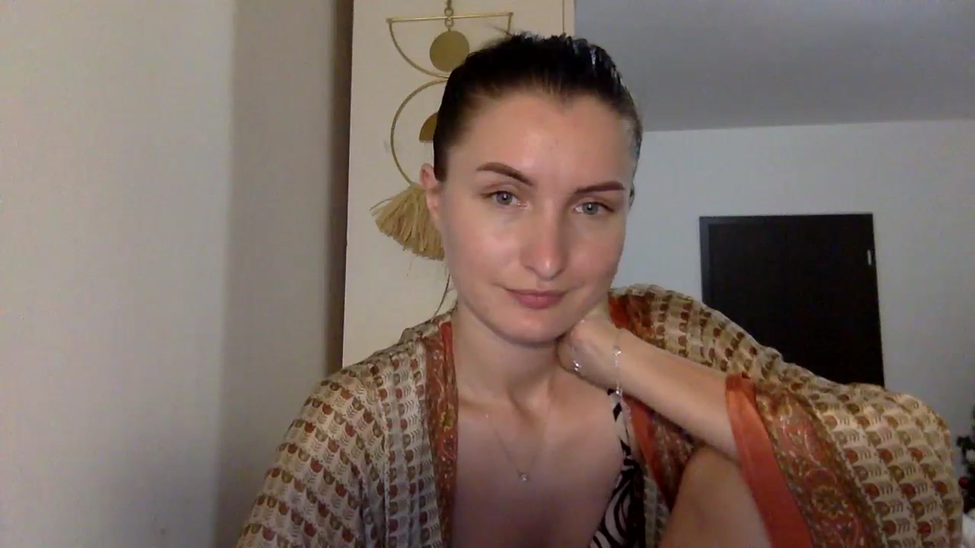 Gallery image thumbnail from EmilyRosier's myfreecams stream on, 11/27/2023, 22:12 image 10 of 20