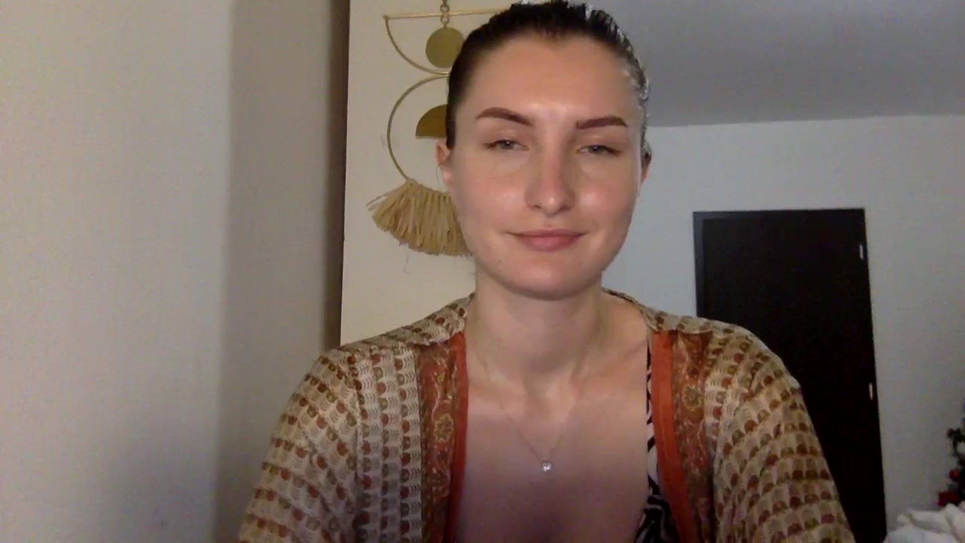 Gallery image thumbnail from EmilyRosier's myfreecams stream on, 11/27/2023, 22:12 image 7 of 20