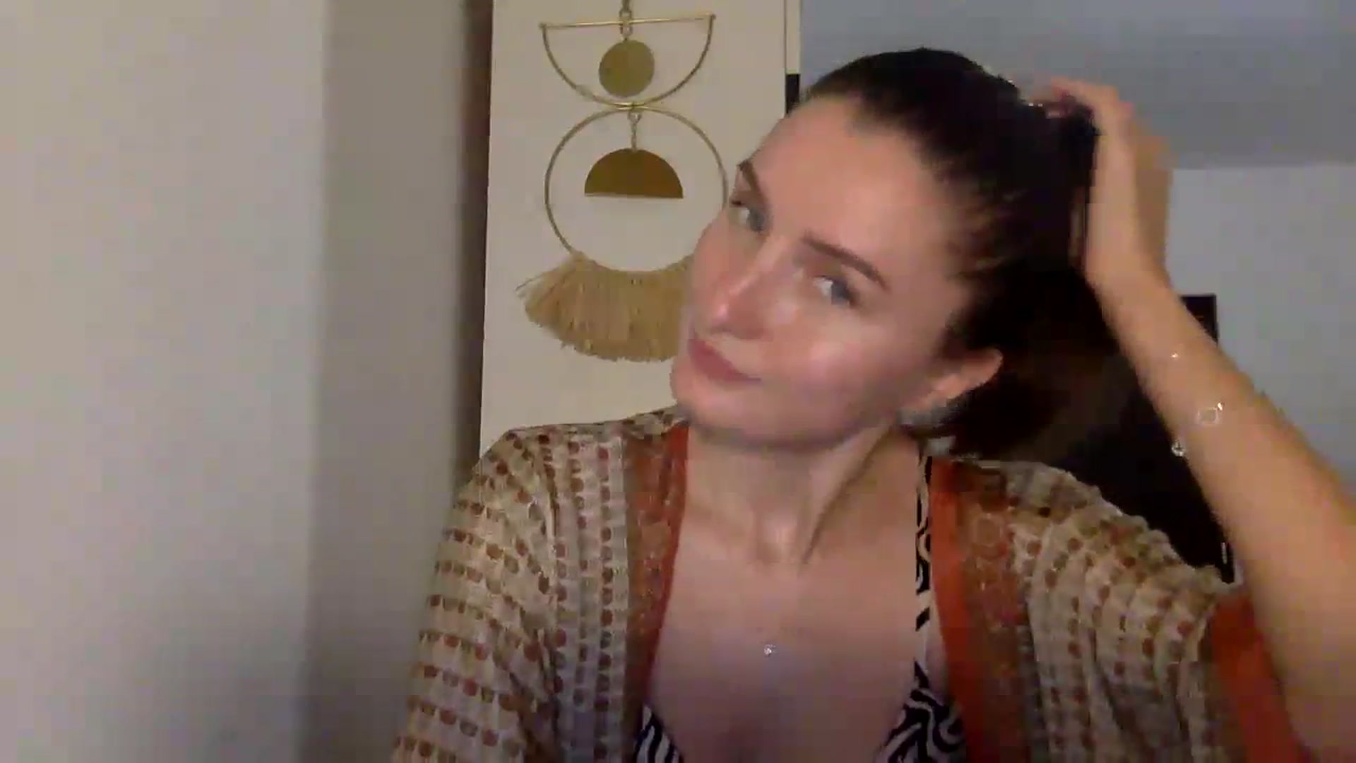 Gallery image thumbnail from EmilyRosier's myfreecams stream on, 11/27/2023, 22:12 image 8 of 20