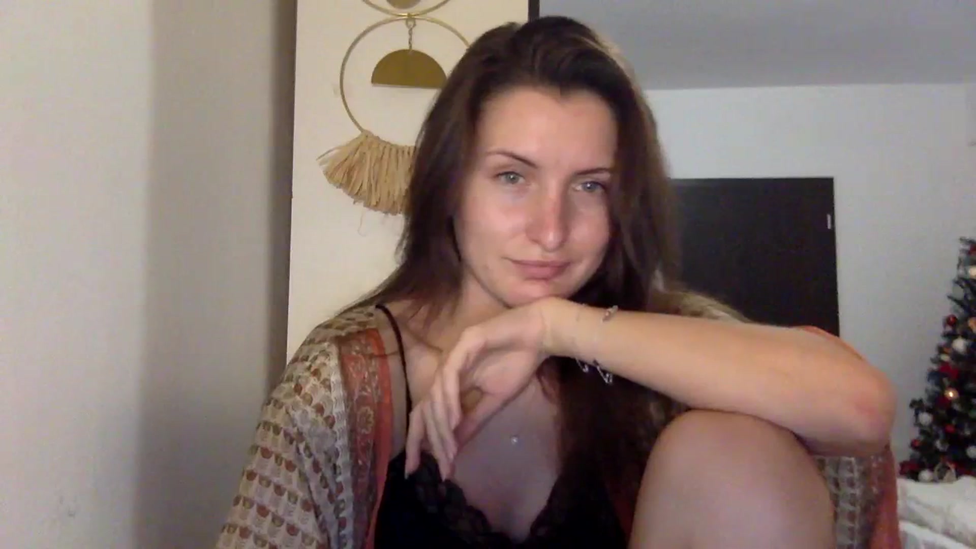 Gallery image thumbnail from EmilyRosier's myfreecams stream on, 11/28/2023, 22:21 image 5 of 20