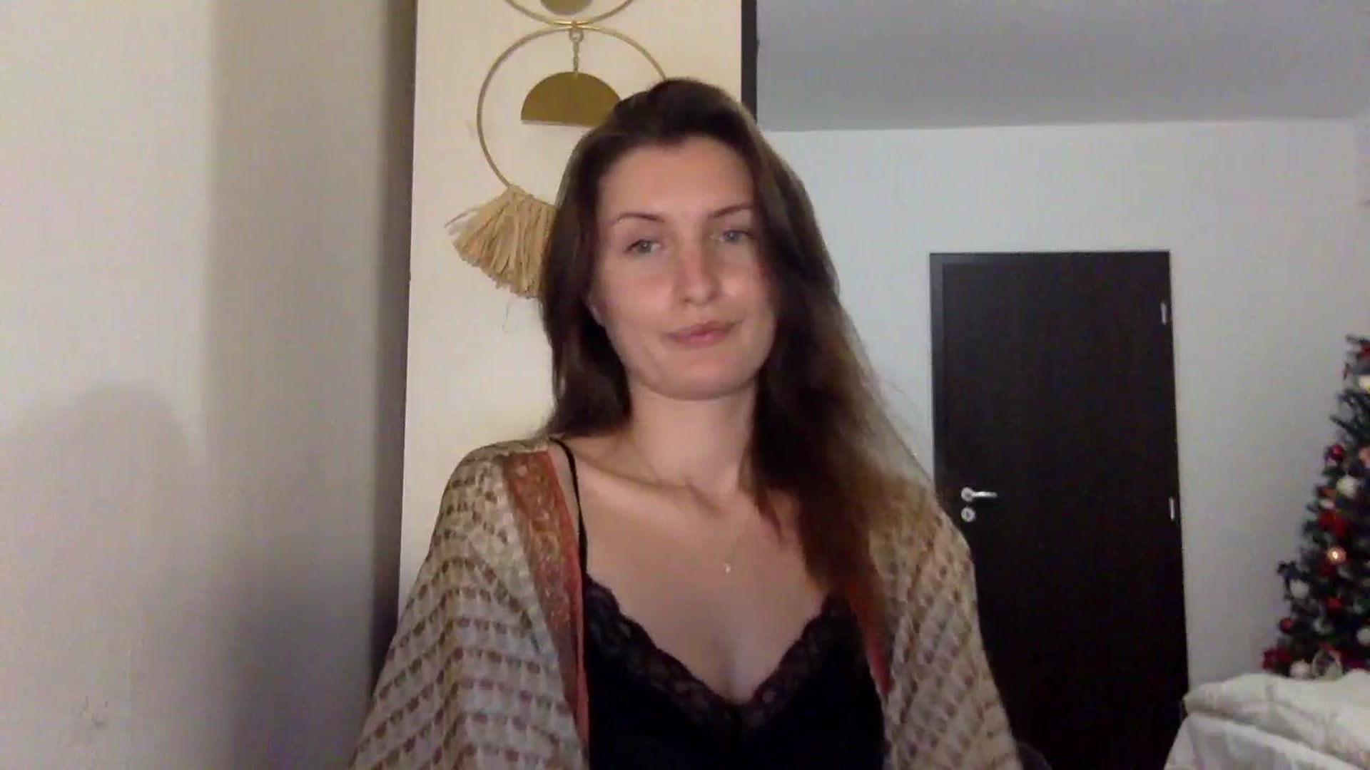 Gallery image thumbnail from EmilyRosier's myfreecams stream on, 11/28/2023, 22:21 image 20 of 20