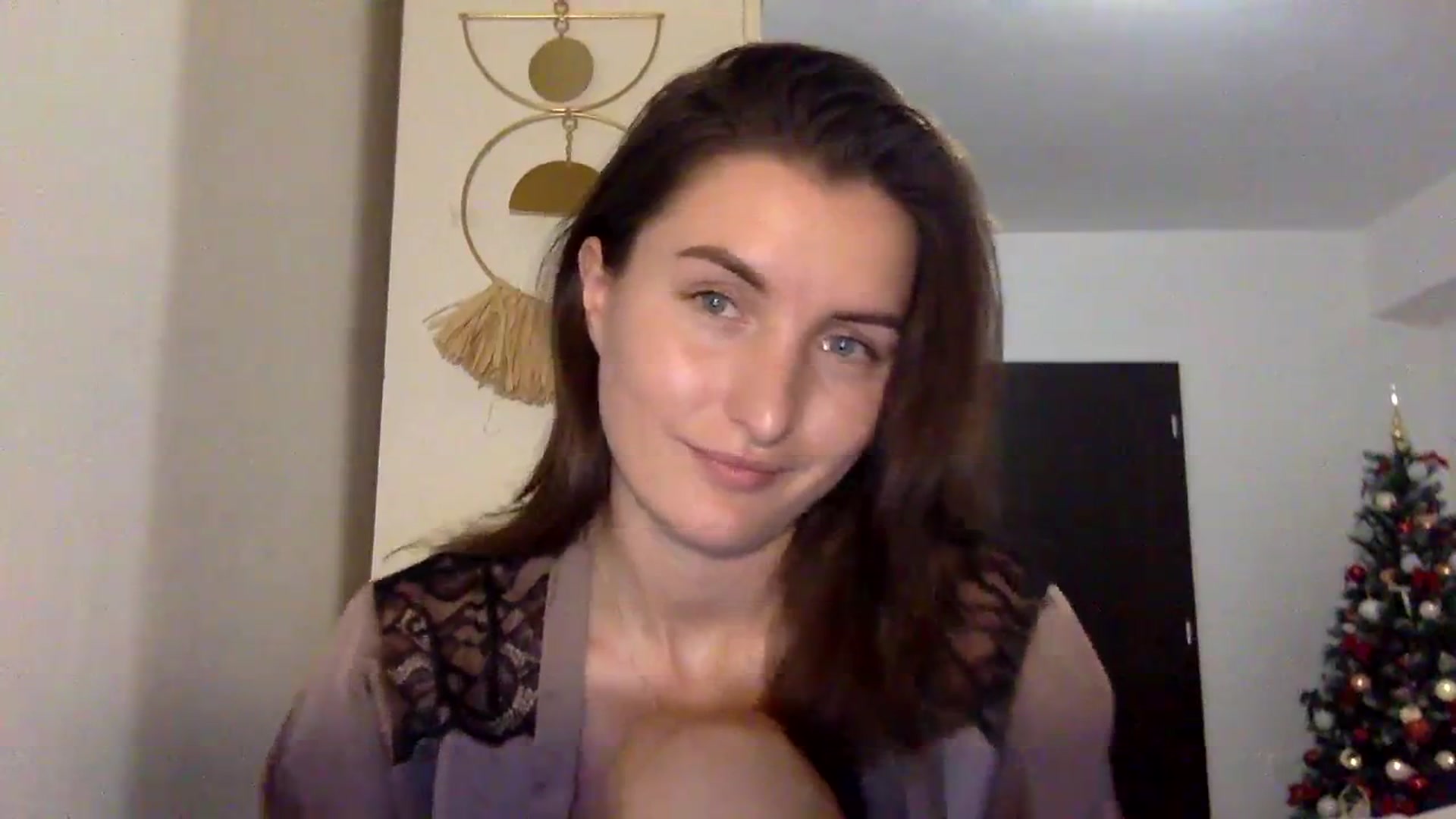 Gallery image thumbnail from EmilyRosier's myfreecams stream on, 12/01/2023, 21:10 image 8 of 20