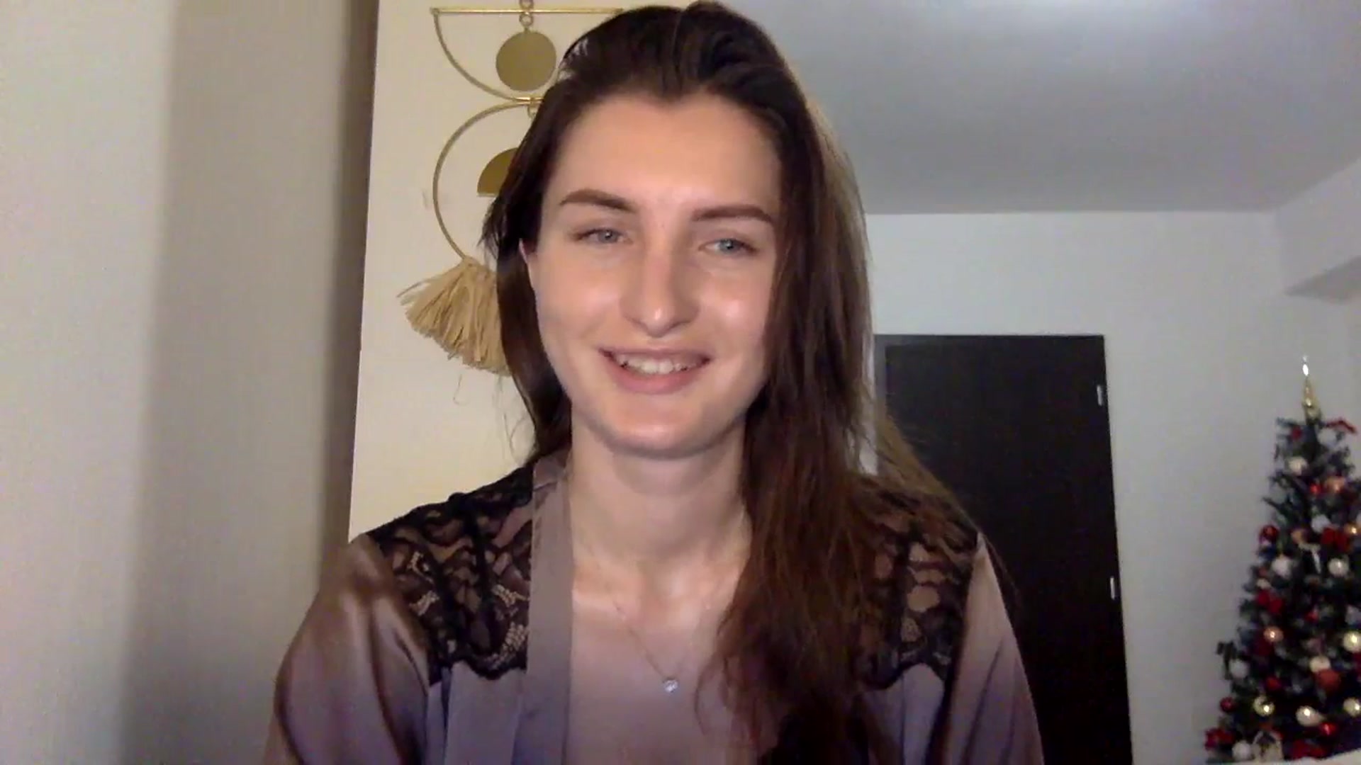 Gallery image thumbnail from EmilyRosier's myfreecams stream on, 12/01/2023, 21:10 image 20 of 20