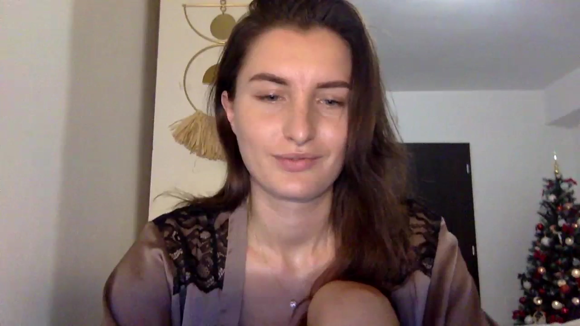 Gallery image thumbnail from EmilyRosier's myfreecams stream on, 12/01/2023, 21:10 image 7 of 20
