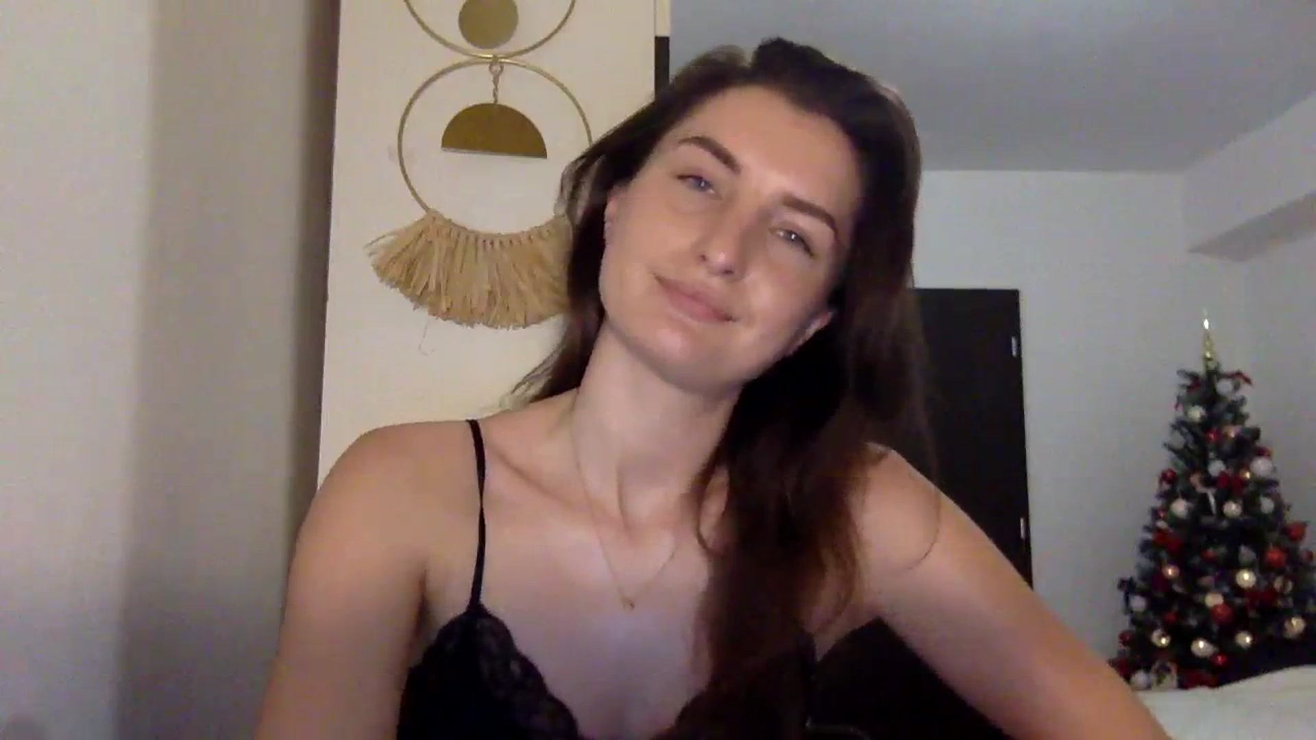 Gallery image thumbnail from EmilyRosier's myfreecams stream on, 12/01/2023, 22:21 image 7 of 20