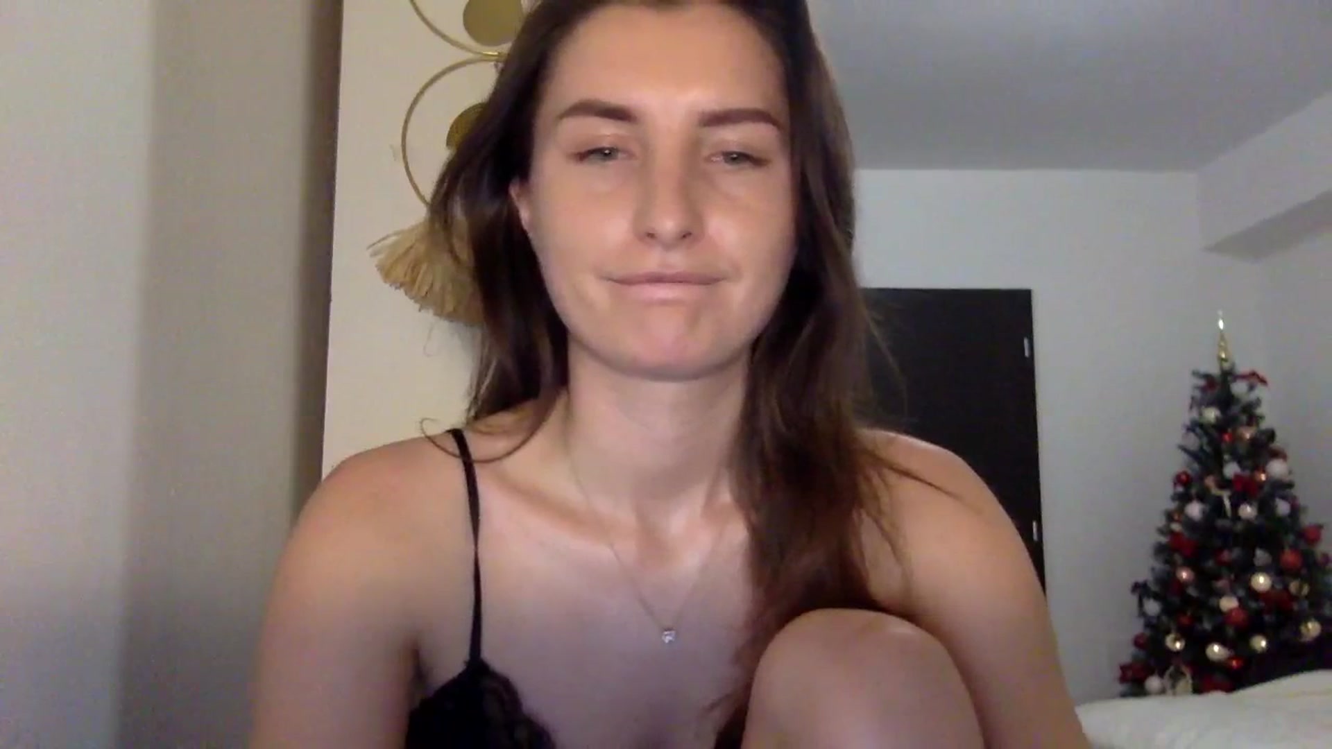 Gallery image thumbnail from EmilyRosier's myfreecams stream on, 12/01/2023, 22:21 image 3 of 20