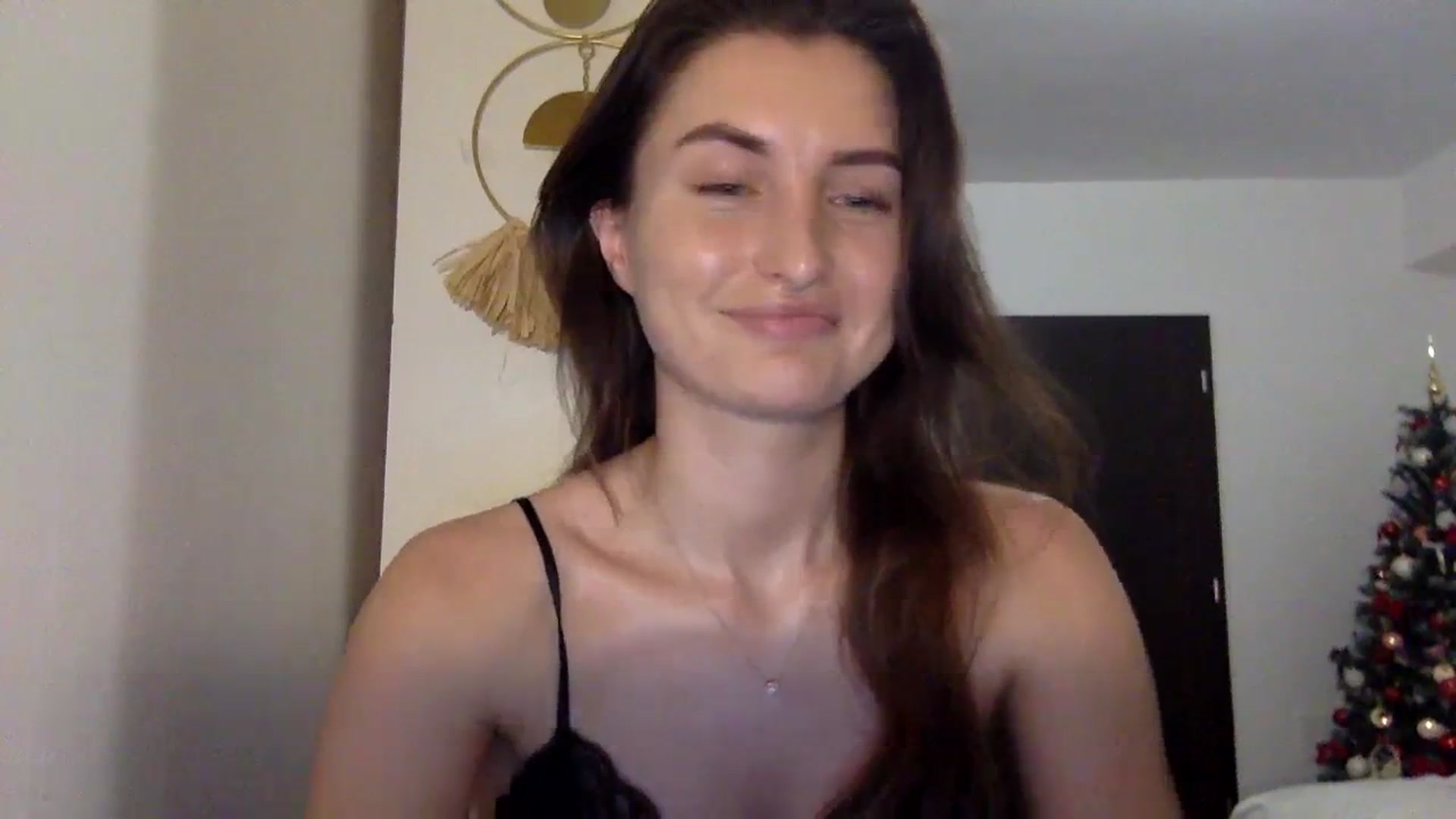 Gallery image thumbnail from EmilyRosier's myfreecams stream on, 12/01/2023, 22:21 image 20 of 20