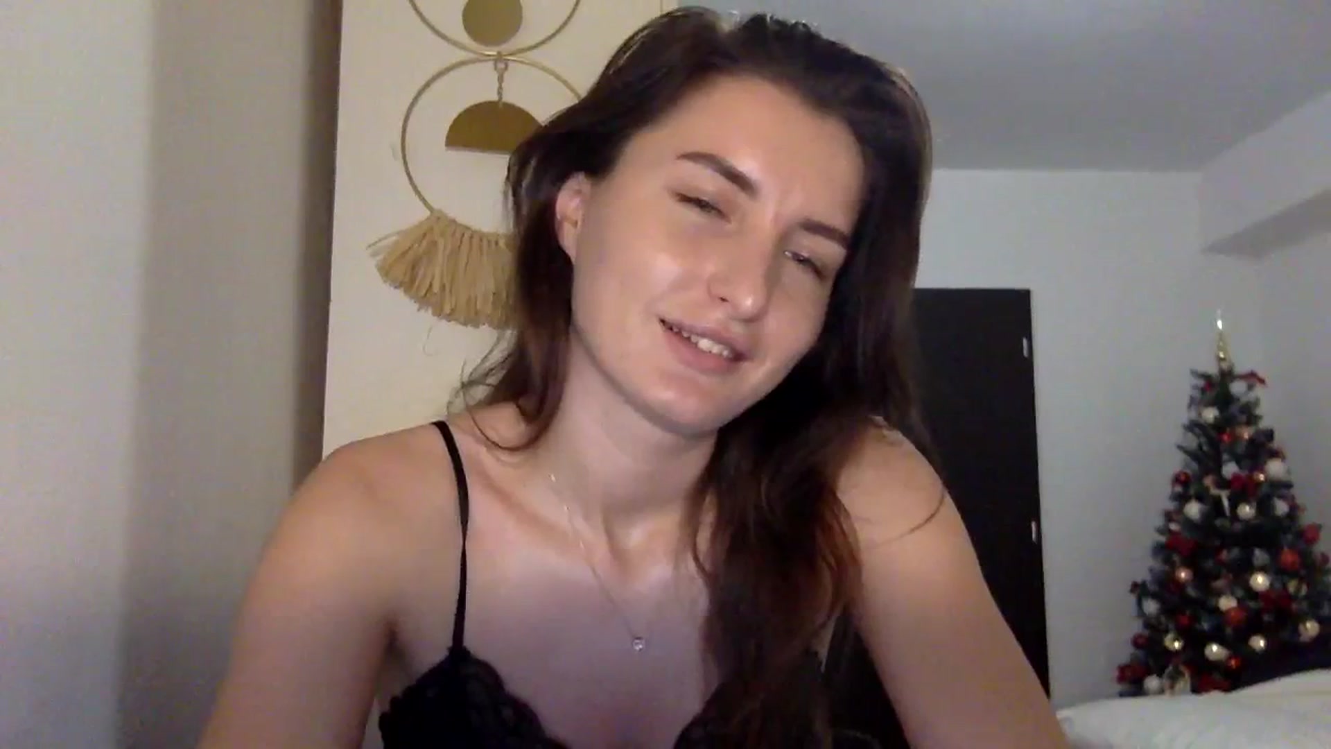 Gallery image thumbnail from EmilyRosier's myfreecams stream on, 12/01/2023, 22:21 image 6 of 20