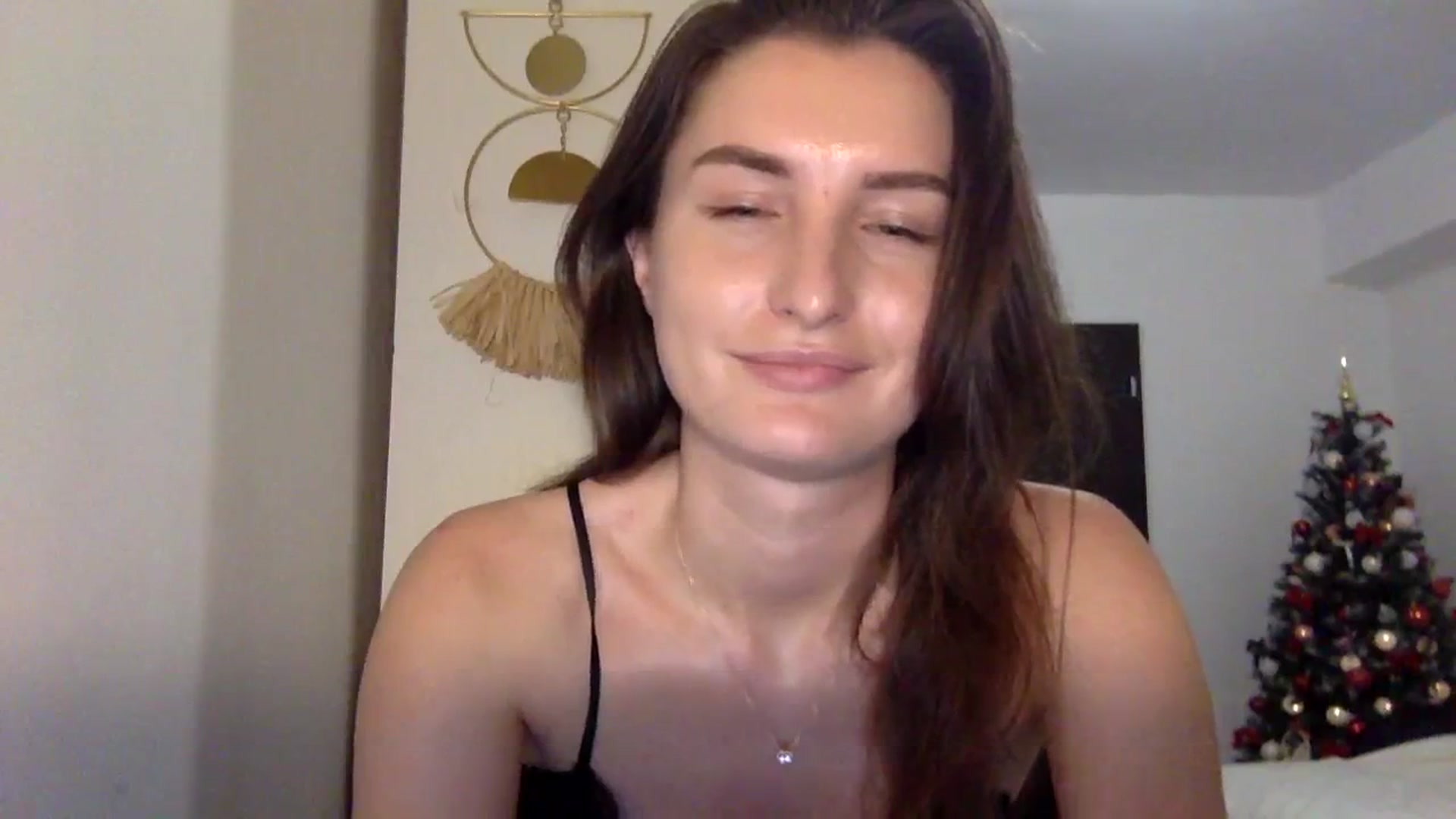 Gallery image thumbnail from EmilyRosier's myfreecams stream on, 12/01/2023, 22:21 image 9 of 20