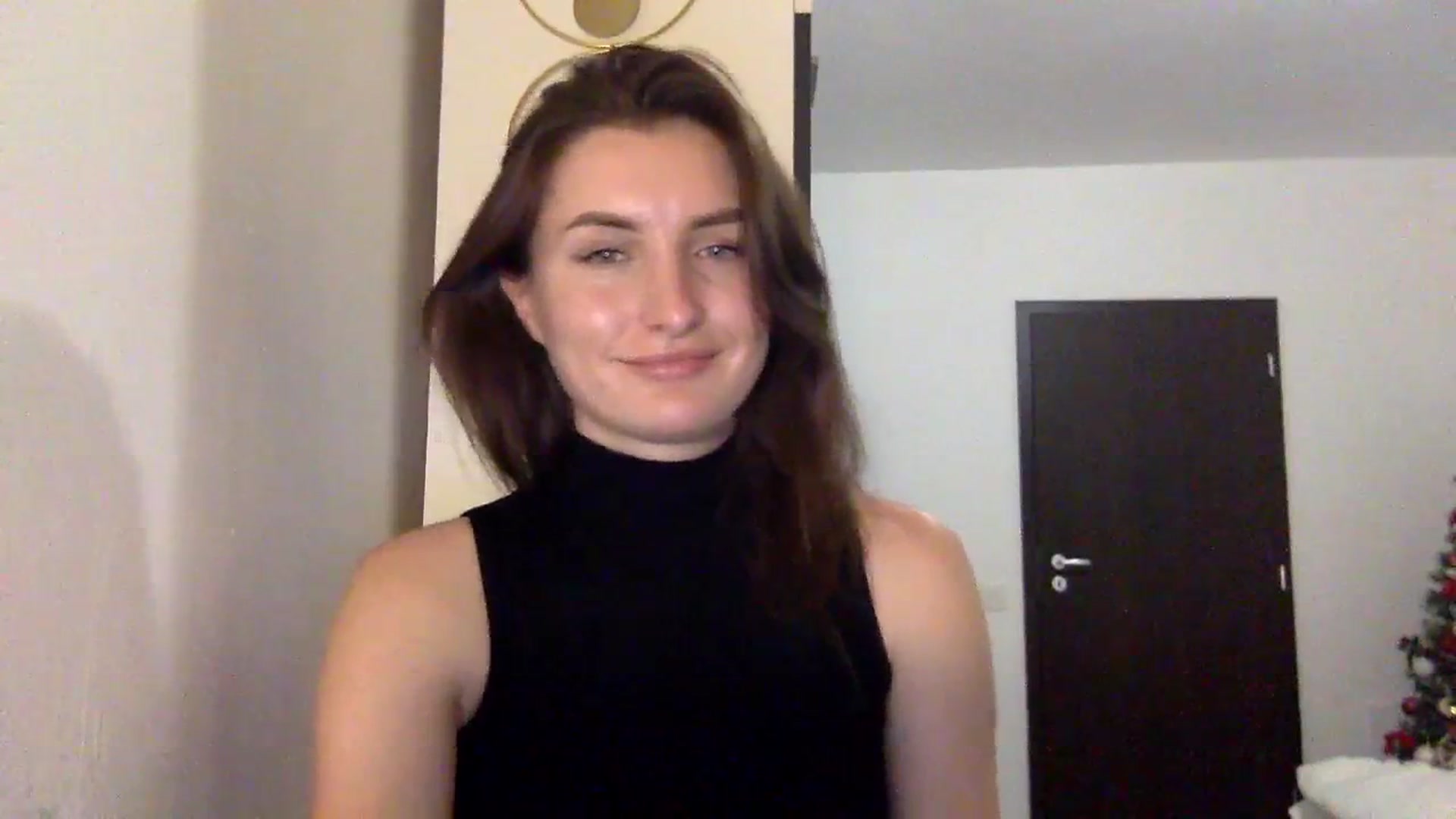 Gallery image thumbnail from EmilyRosier's myfreecams stream on, 12/05/2023, 21:57 image 19 of 20