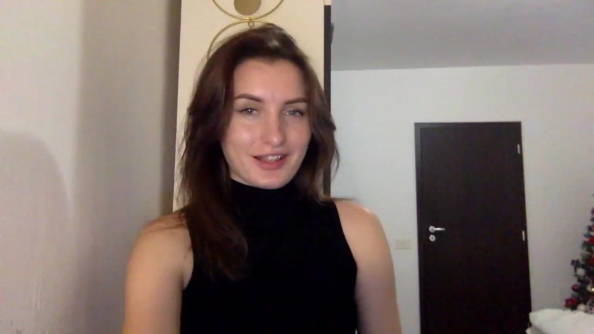 Gallery image thumbnail from EmilyRosier's myfreecams stream on, 12/05/2023, 21:57 image 8 of 20