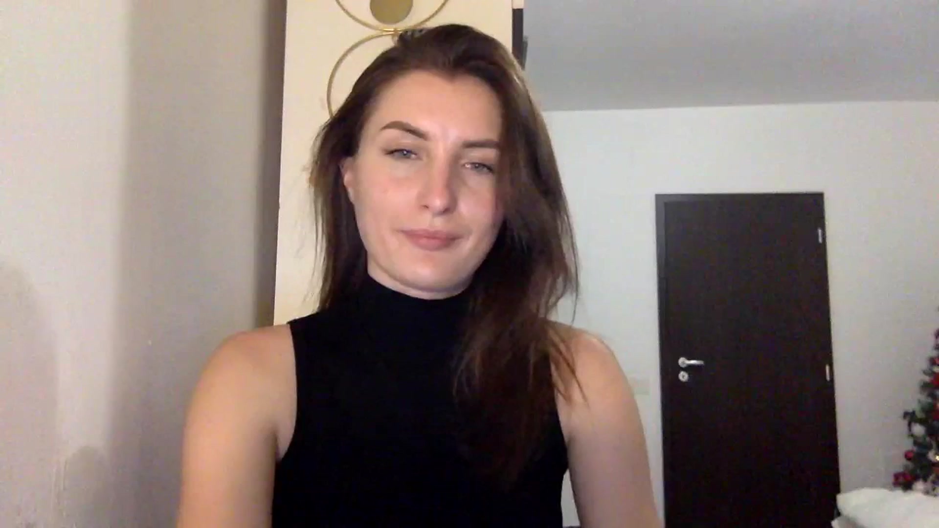 Gallery image thumbnail from EmilyRosier's myfreecams stream on, 12/05/2023, 21:57 image 12 of 20