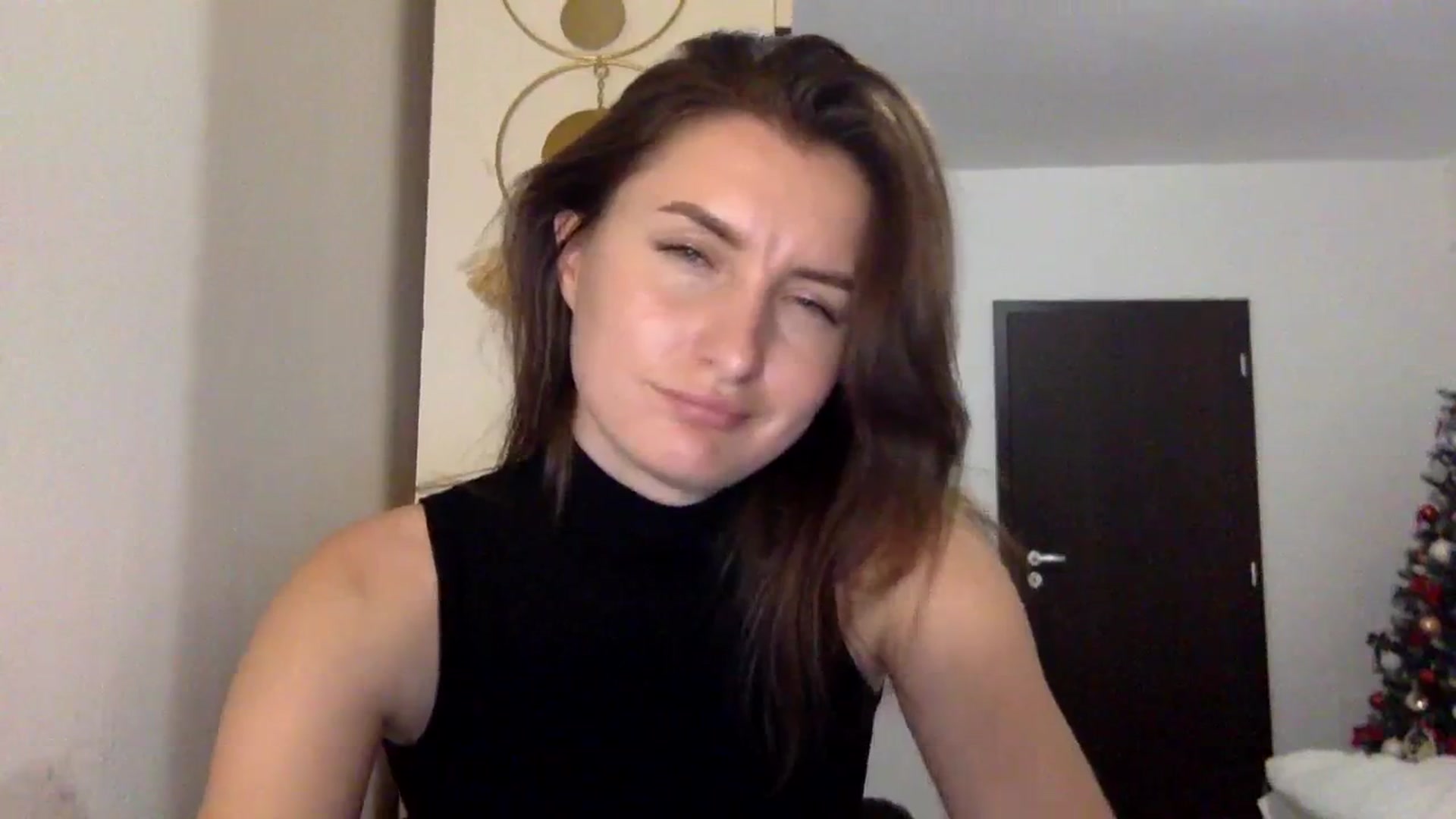 Gallery image thumbnail from EmilyRosier's myfreecams stream on, 12/05/2023, 23:20 image 8 of 20