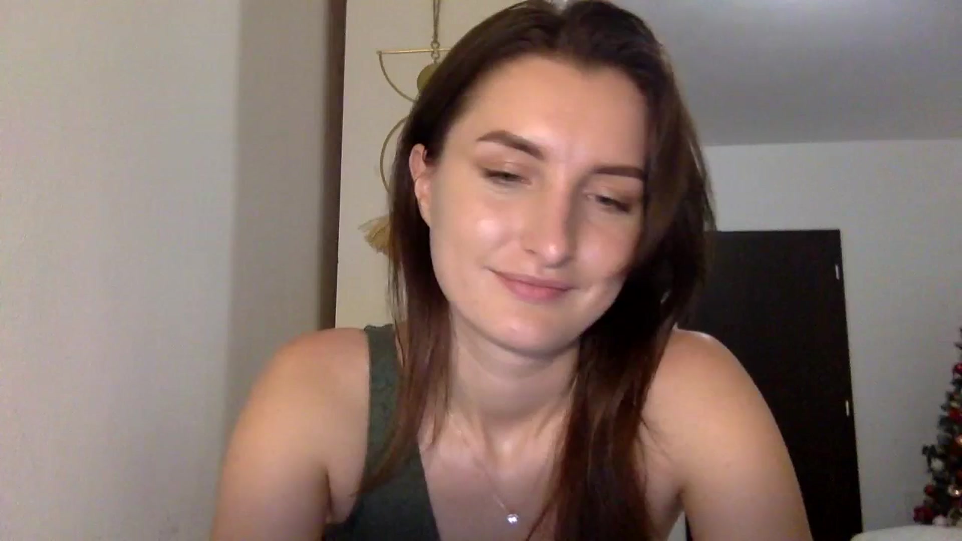 Gallery image thumbnail from EmilyRosier's myfreecams stream on, 12/06/2023, 20:29 image 8 of 20