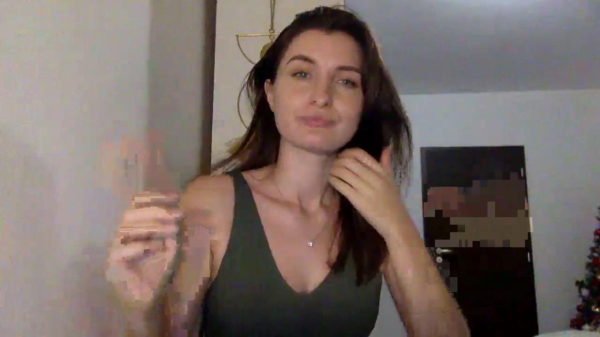Gallery image thumbnail from EmilyRosier's myfreecams stream on, 12/06/2023, 20:29 image 10 of 20