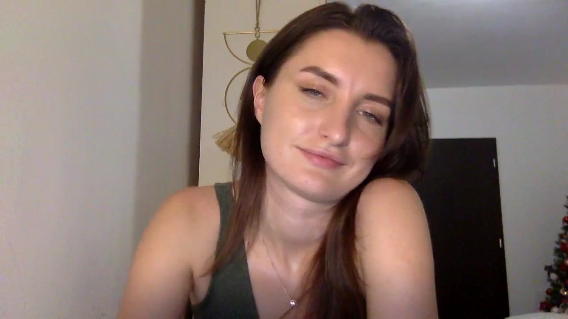 Gallery image thumbnail from EmilyRosier's myfreecams stream on, 12/06/2023, 20:29 image 9 of 20